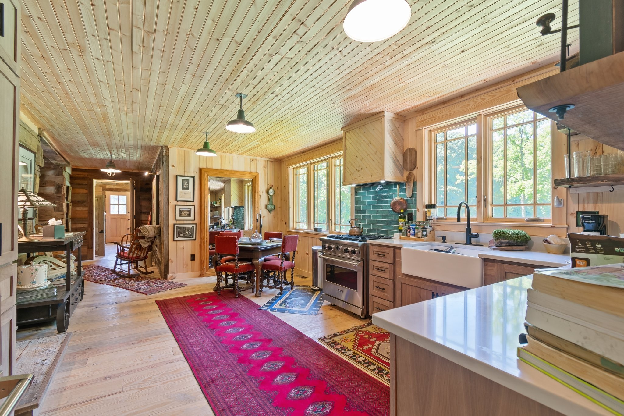 941 Jones Hollow Lane