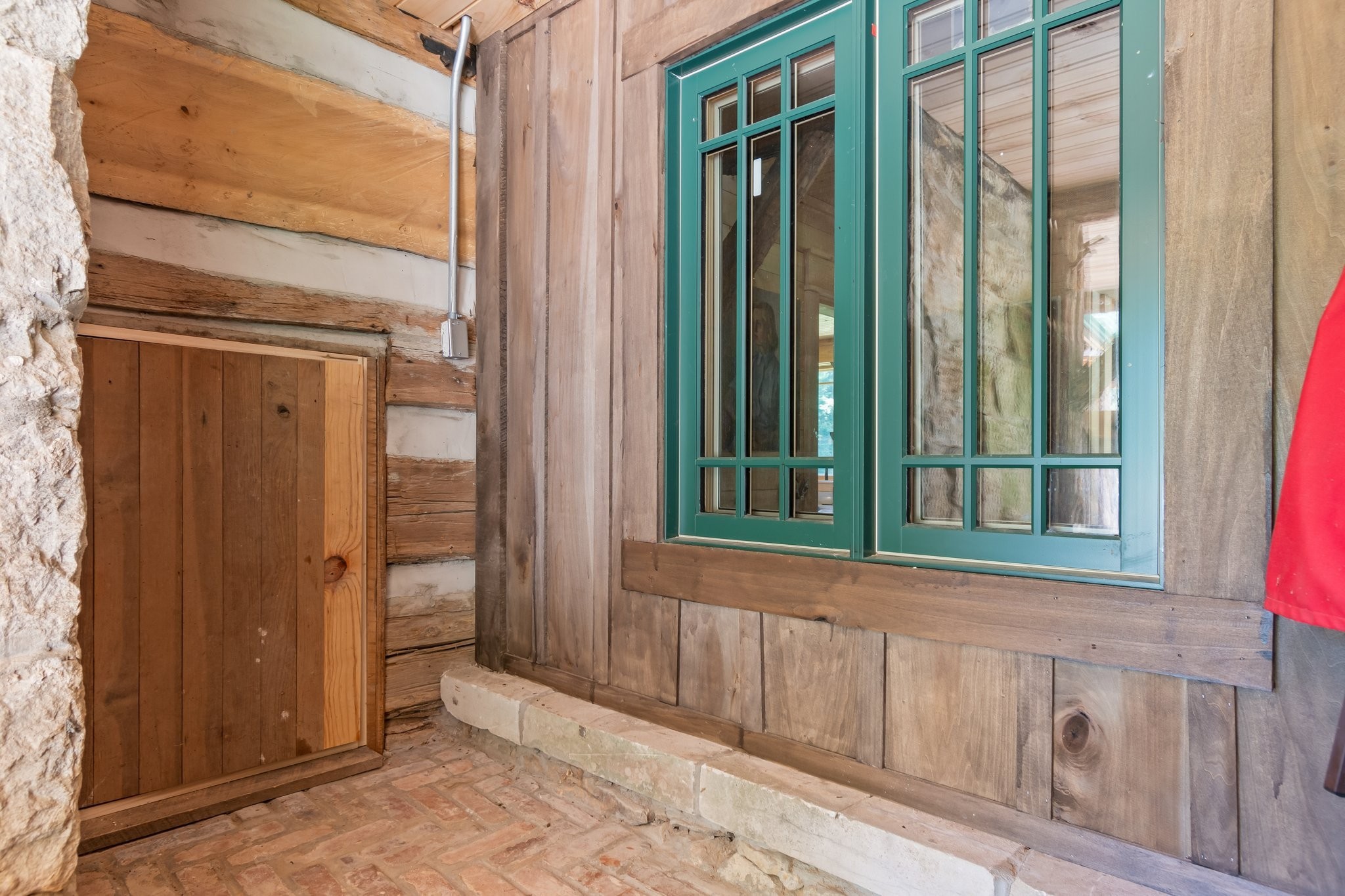 941 Jones Hollow Lane