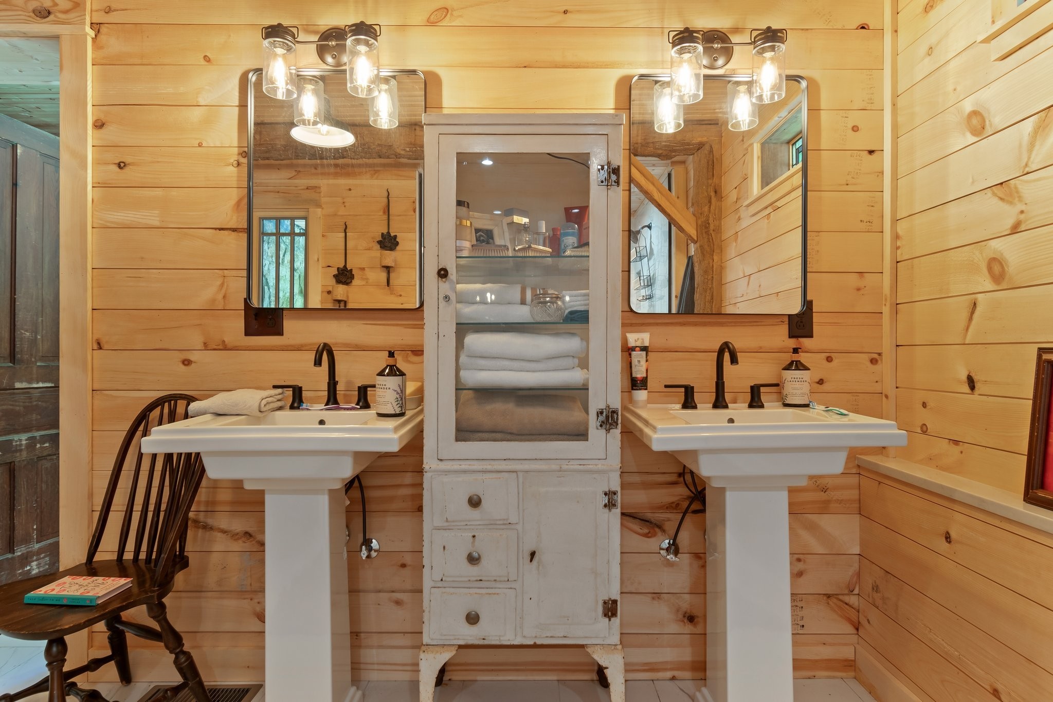 941 Jones Hollow Lane