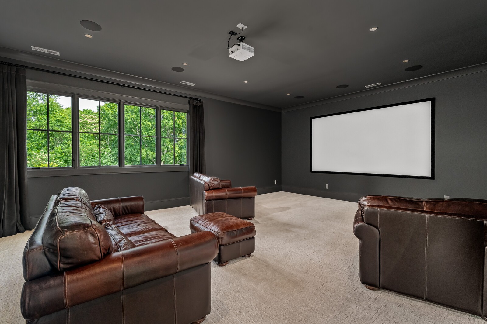 955 Van Leer Dr
