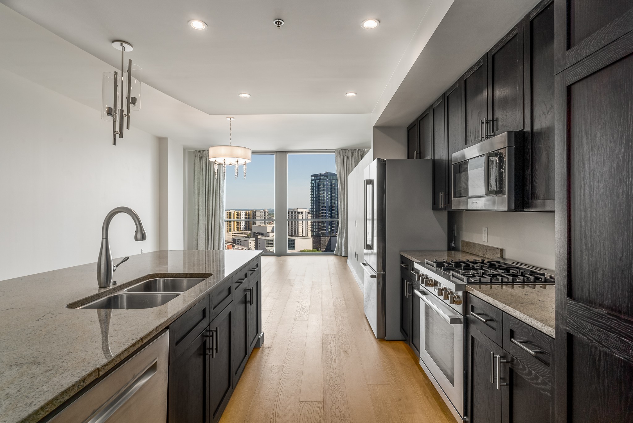 900 20th Ave, S Unit: 1207