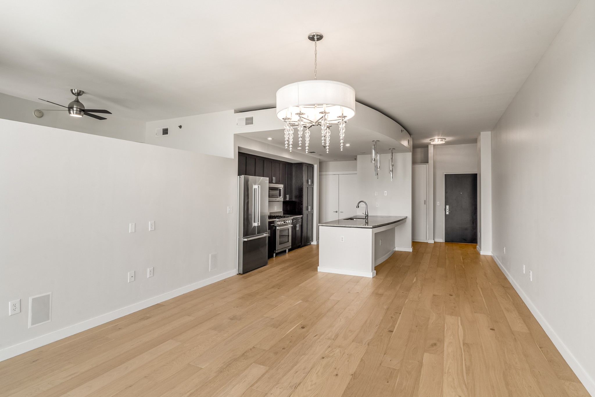 900 20th Ave, S Unit: 1207