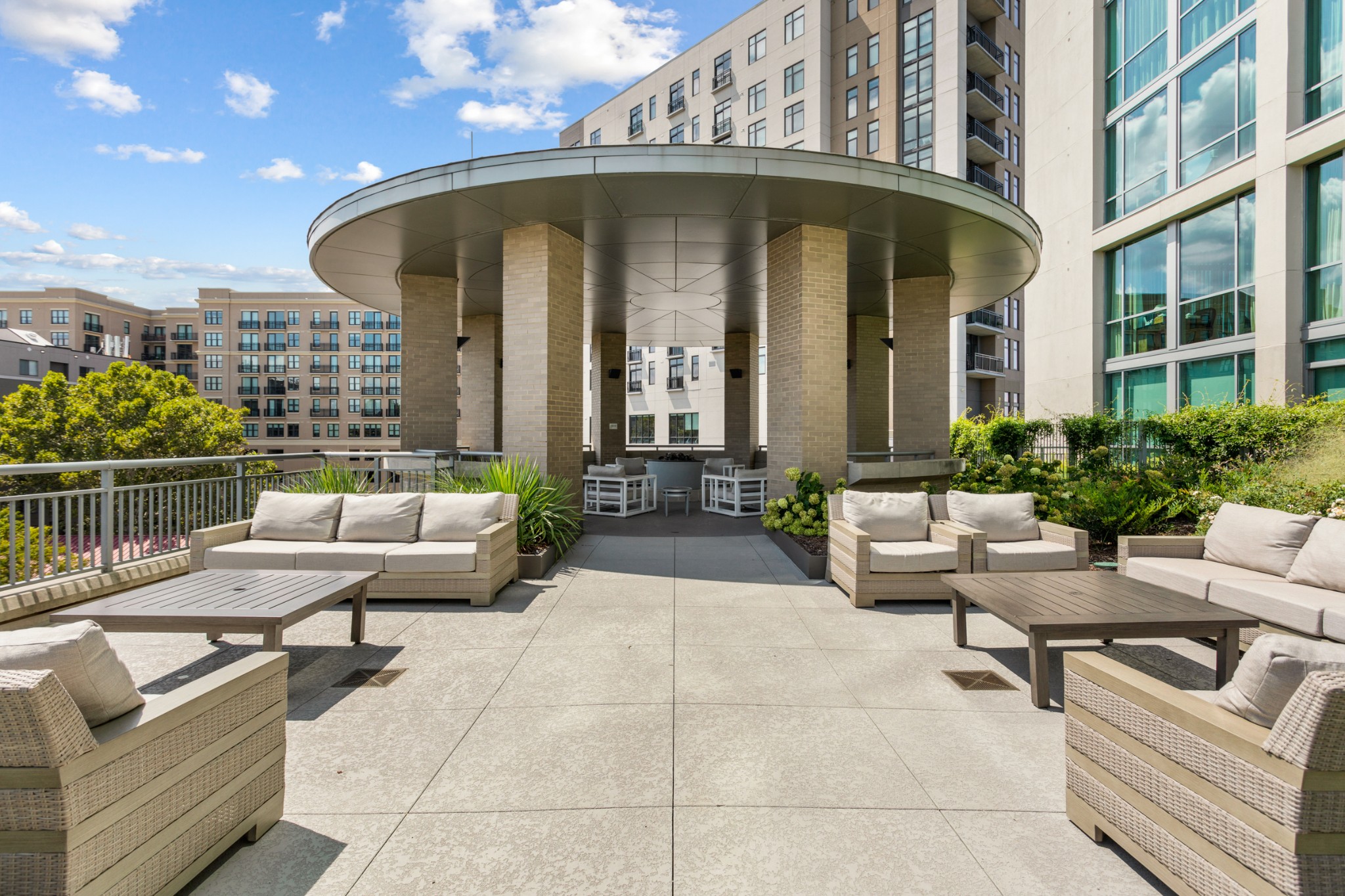 900 20th Ave, S Unit: 1207