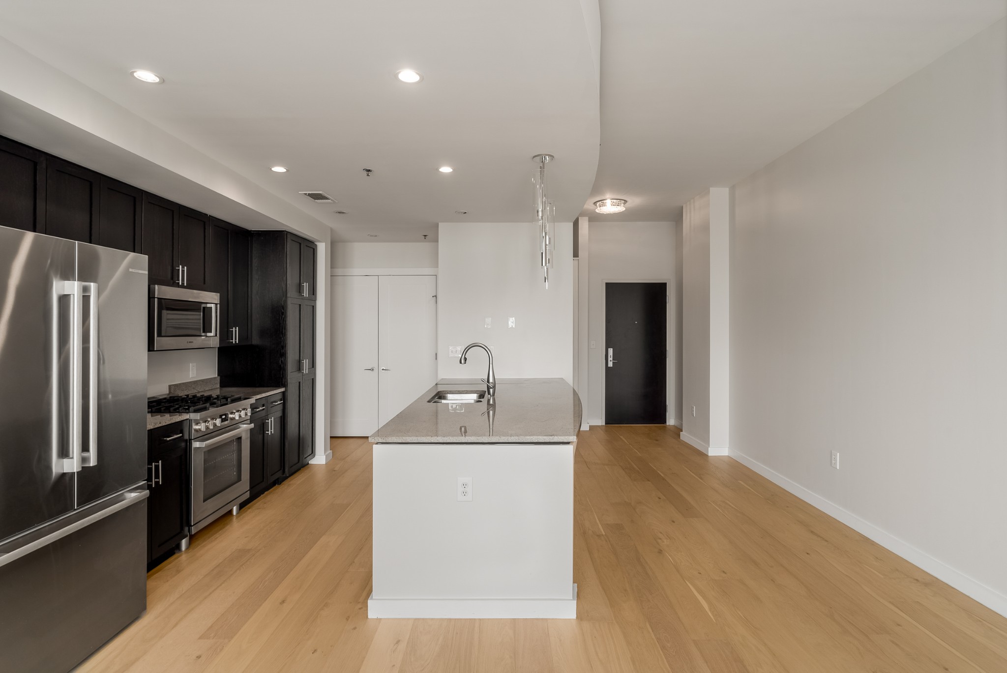 900 20th Ave, S Unit: 1207