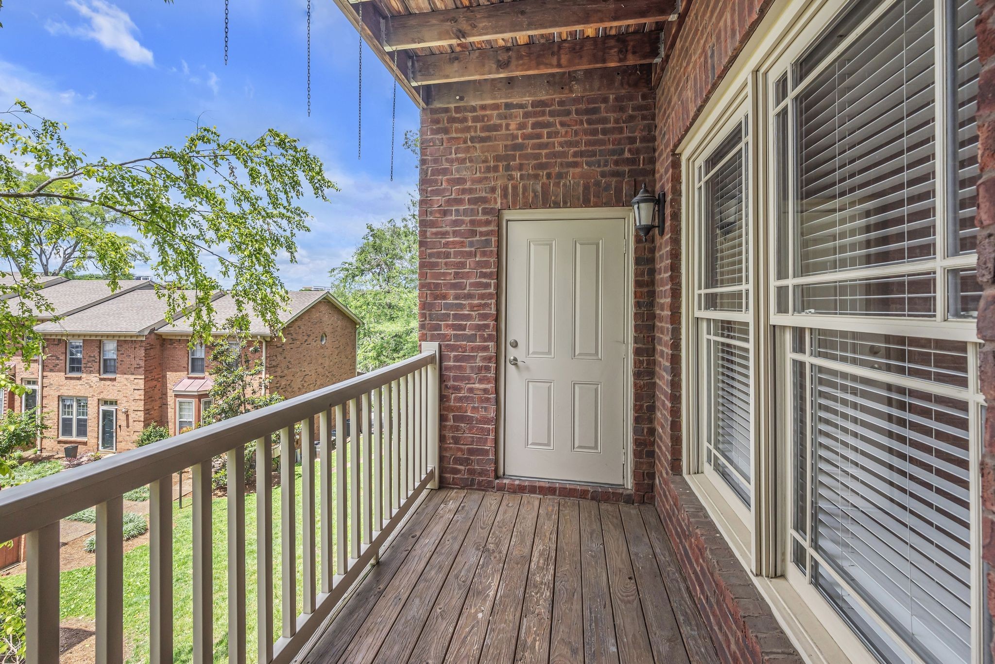 3102 West End Circle Unit: 201