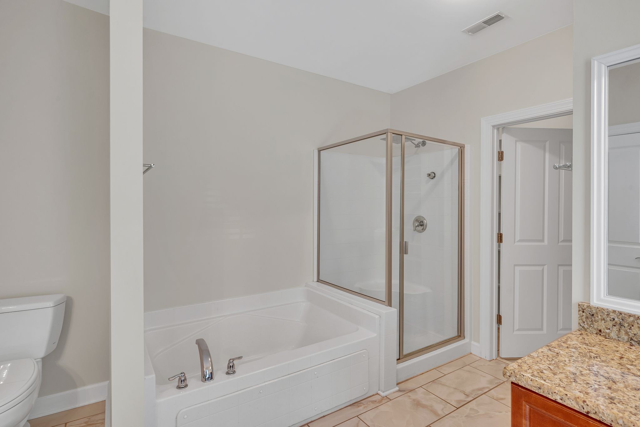 3102 West End Circle Unit: 201