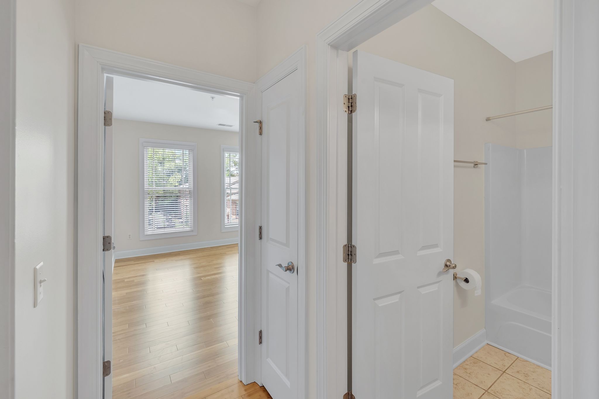 3102 West End Circle Unit: 201