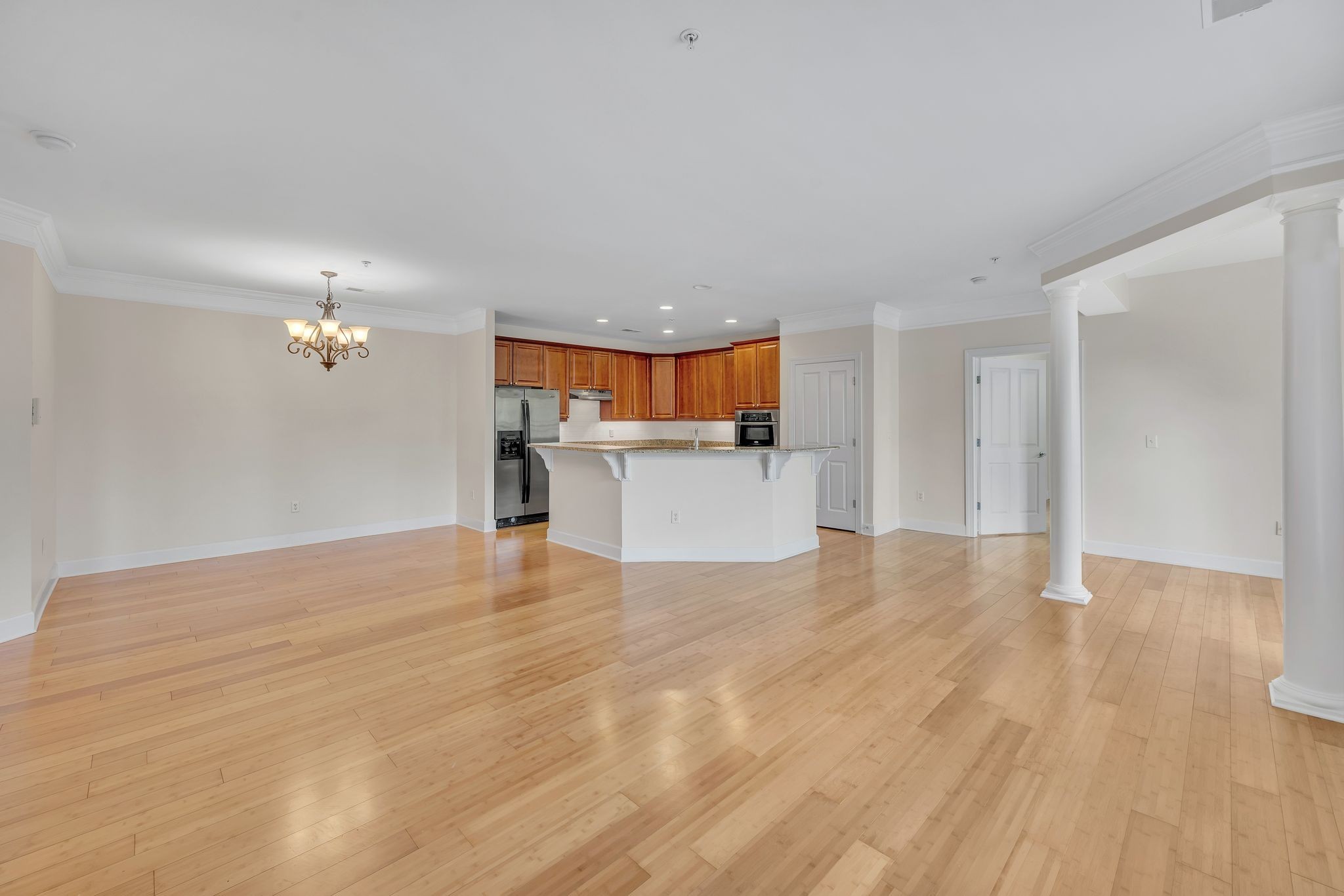 3102 West End Circle Unit: 201