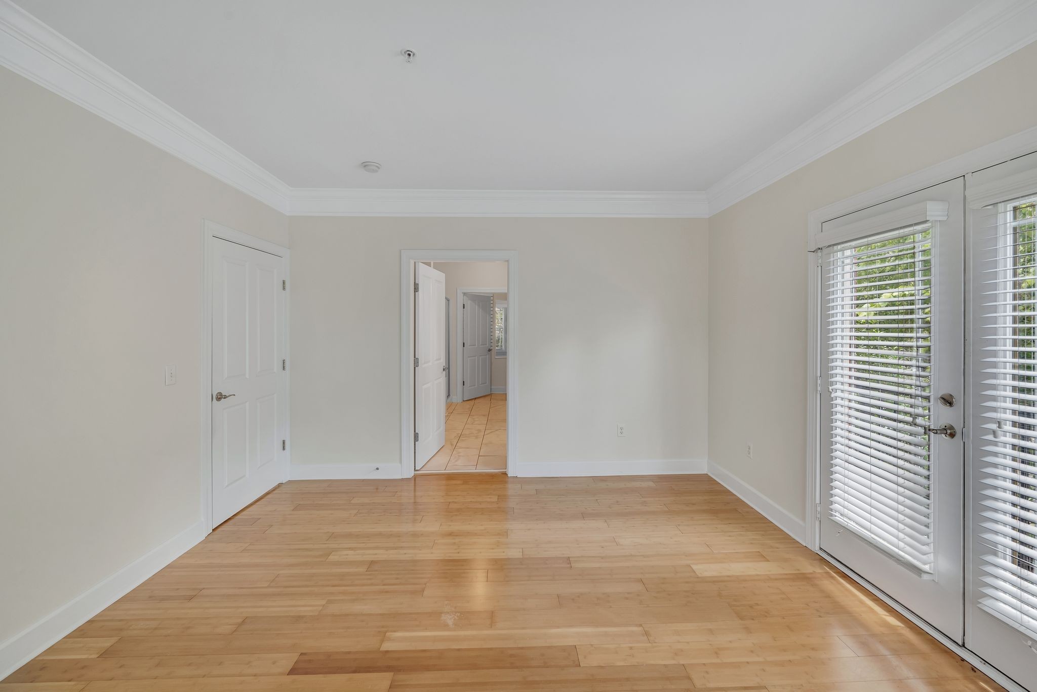 3102 West End Circle Unit: 201