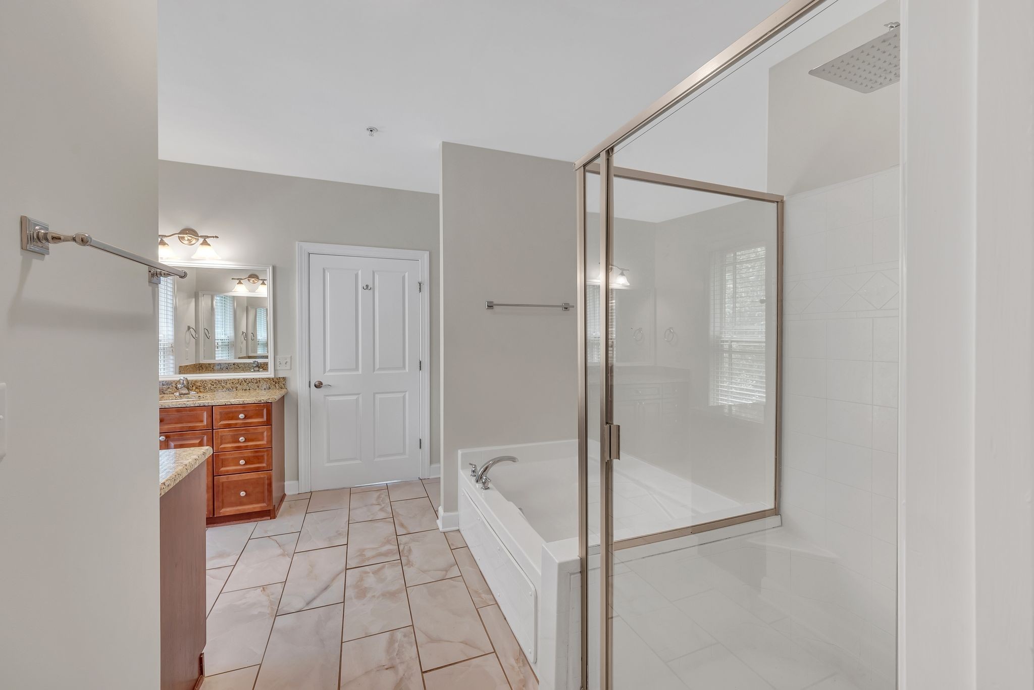 3102 West End Circle Unit: 201