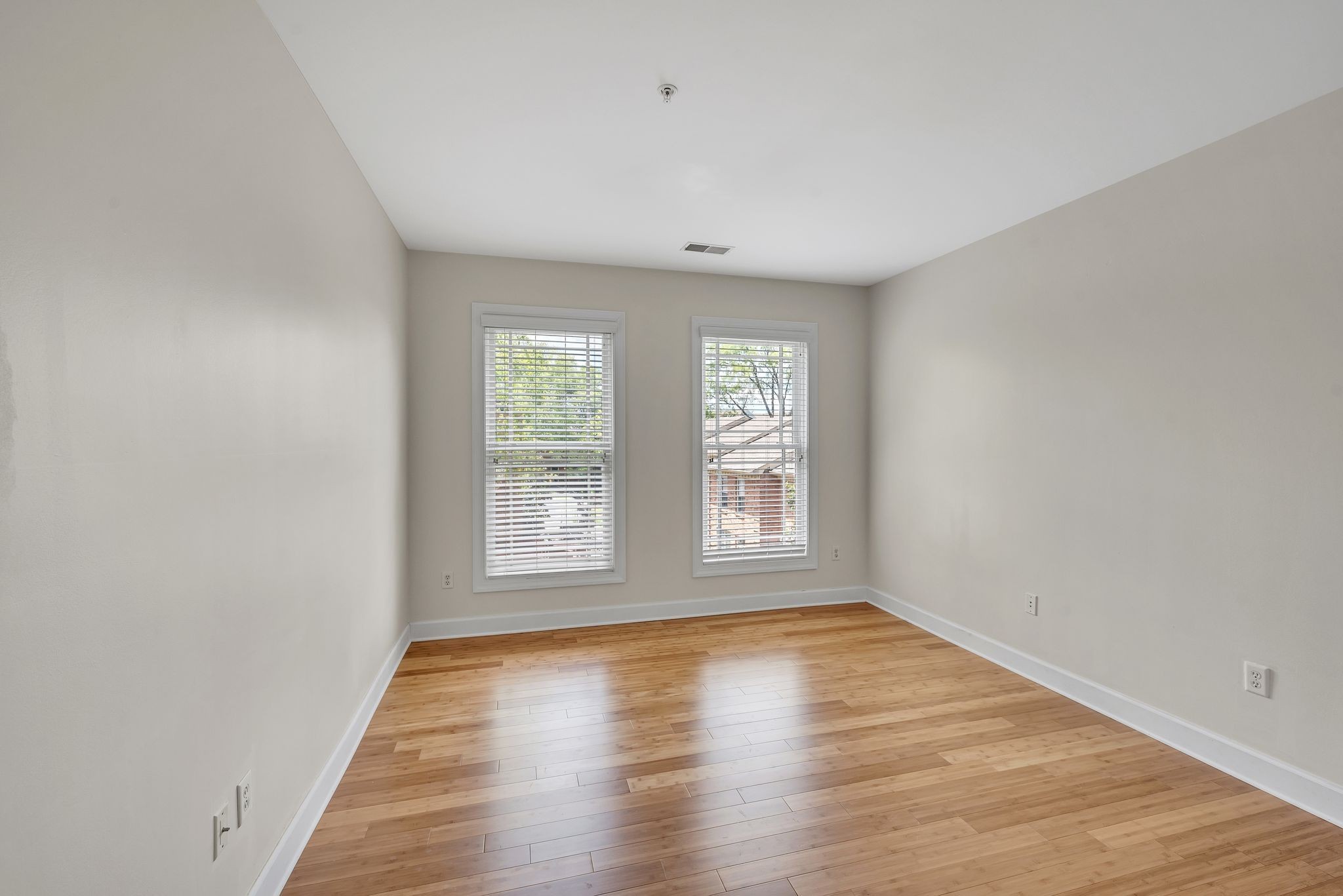 3102 West End Circle Unit: 201
