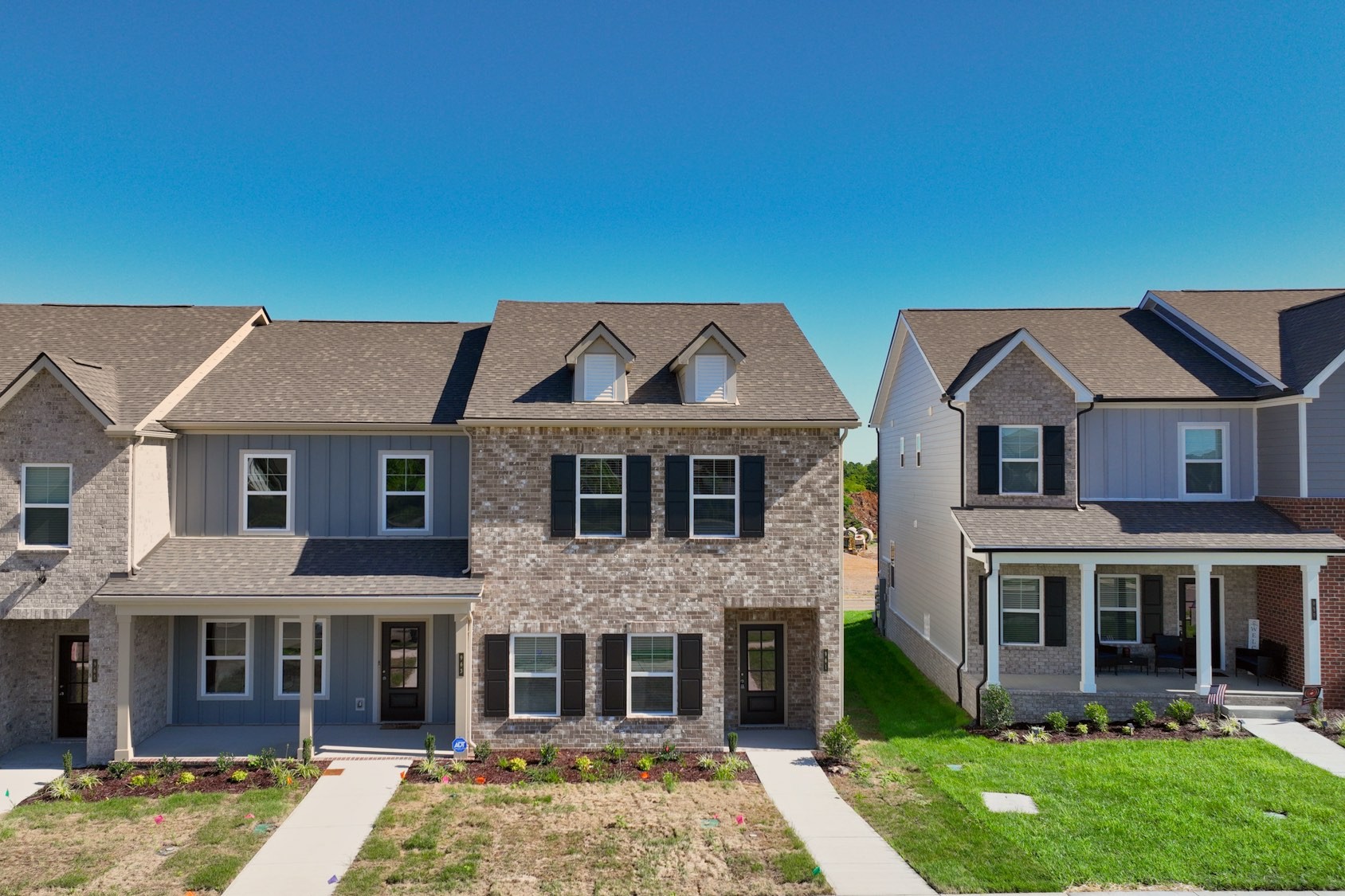 961 Nance Ln
