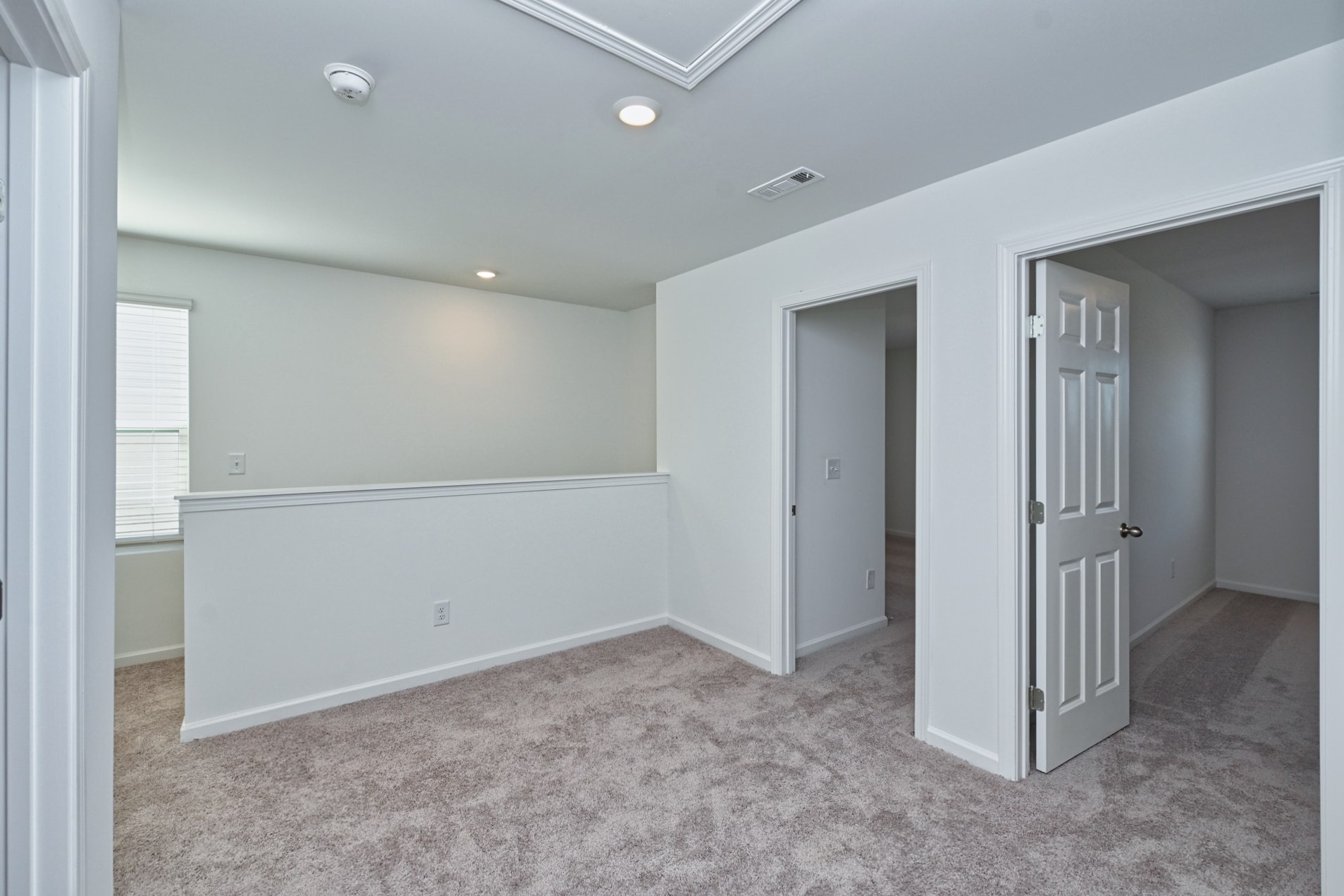 961 Nance Ln