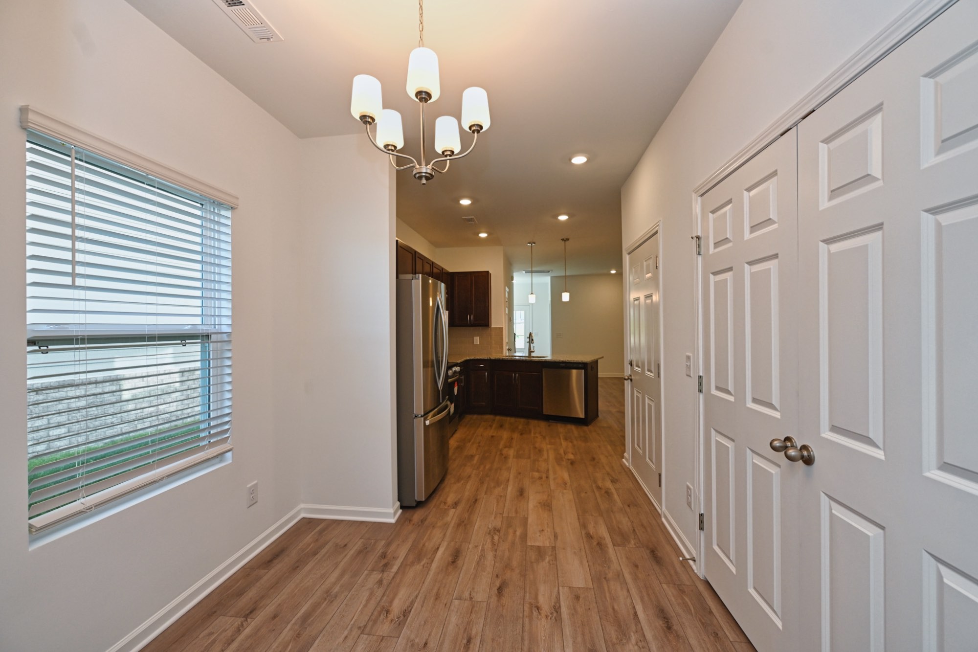 961 Nance Ln