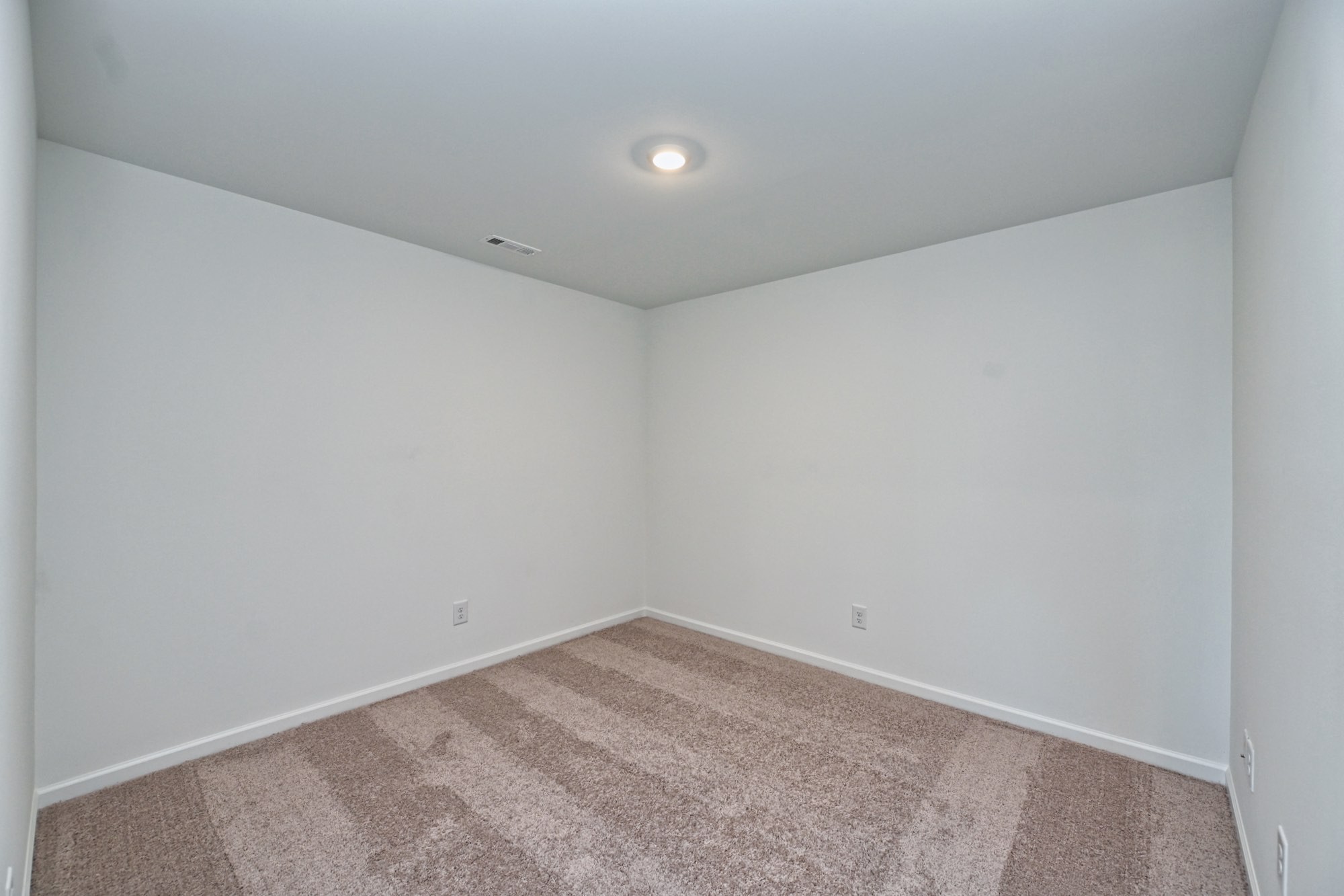961 Nance Ln