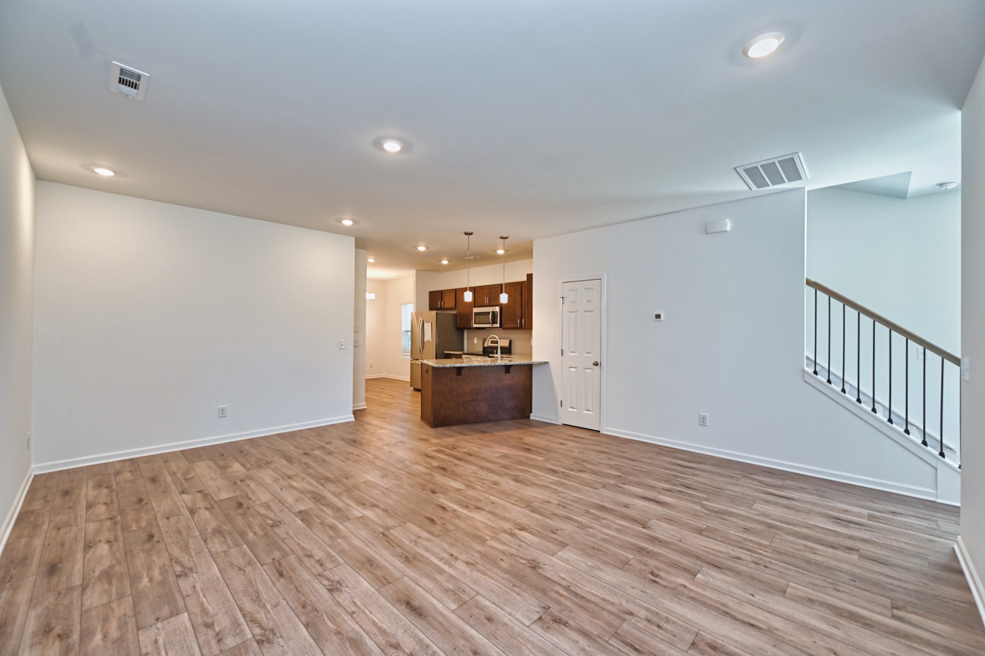 961 Nance Ln