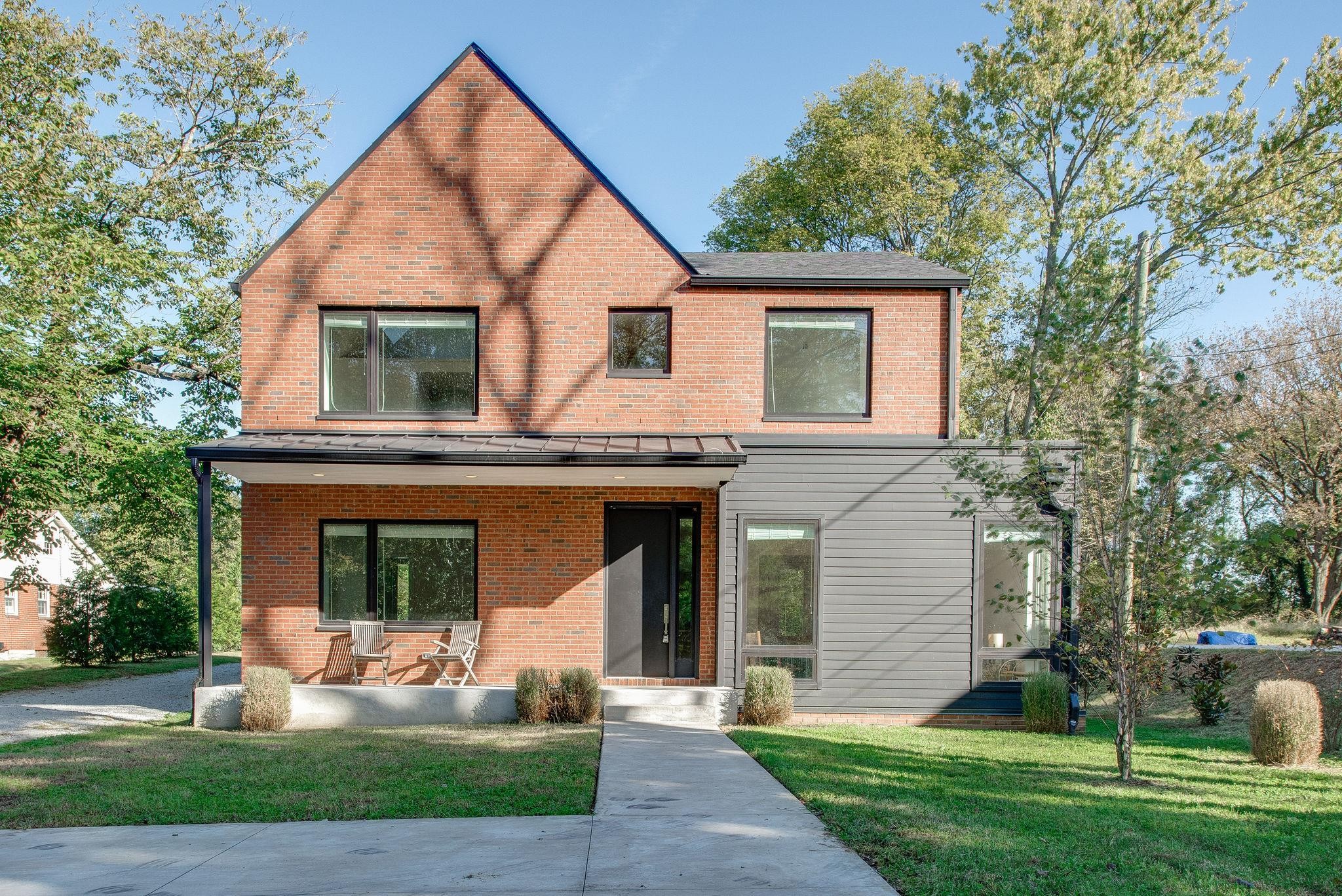 2211 Carter Ave
