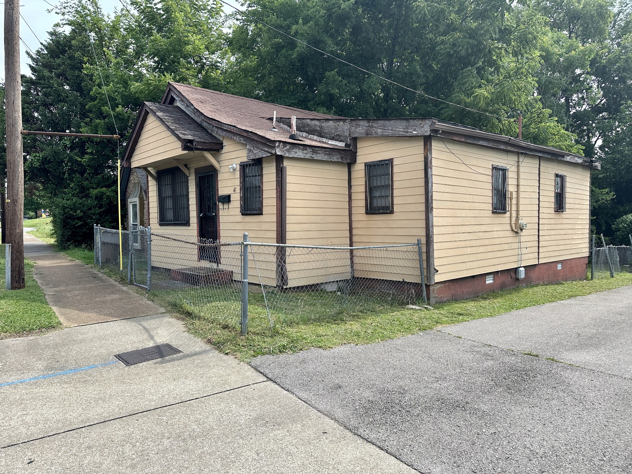 41 Fairfield Ave
