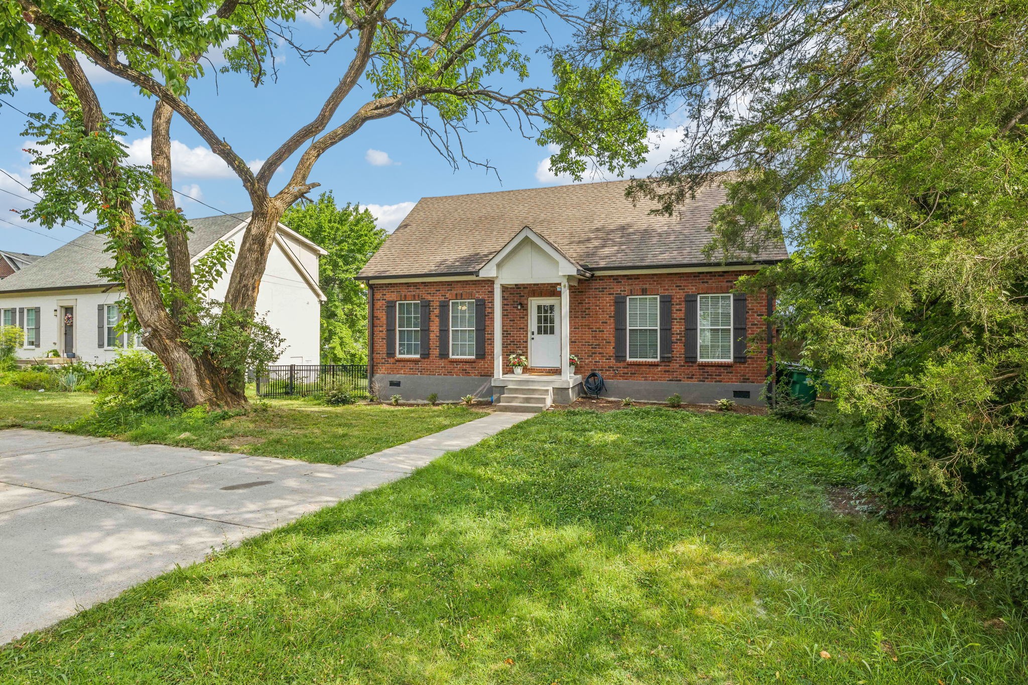 448 Welshwood Dr