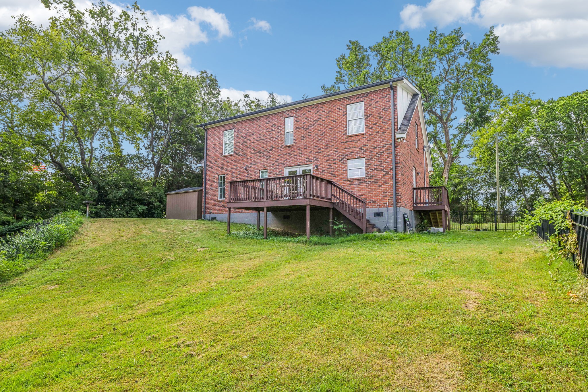 448 Welshwood Dr