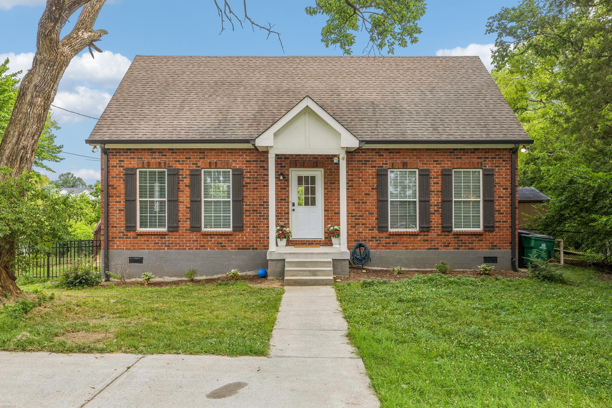 448 Welshwood Dr