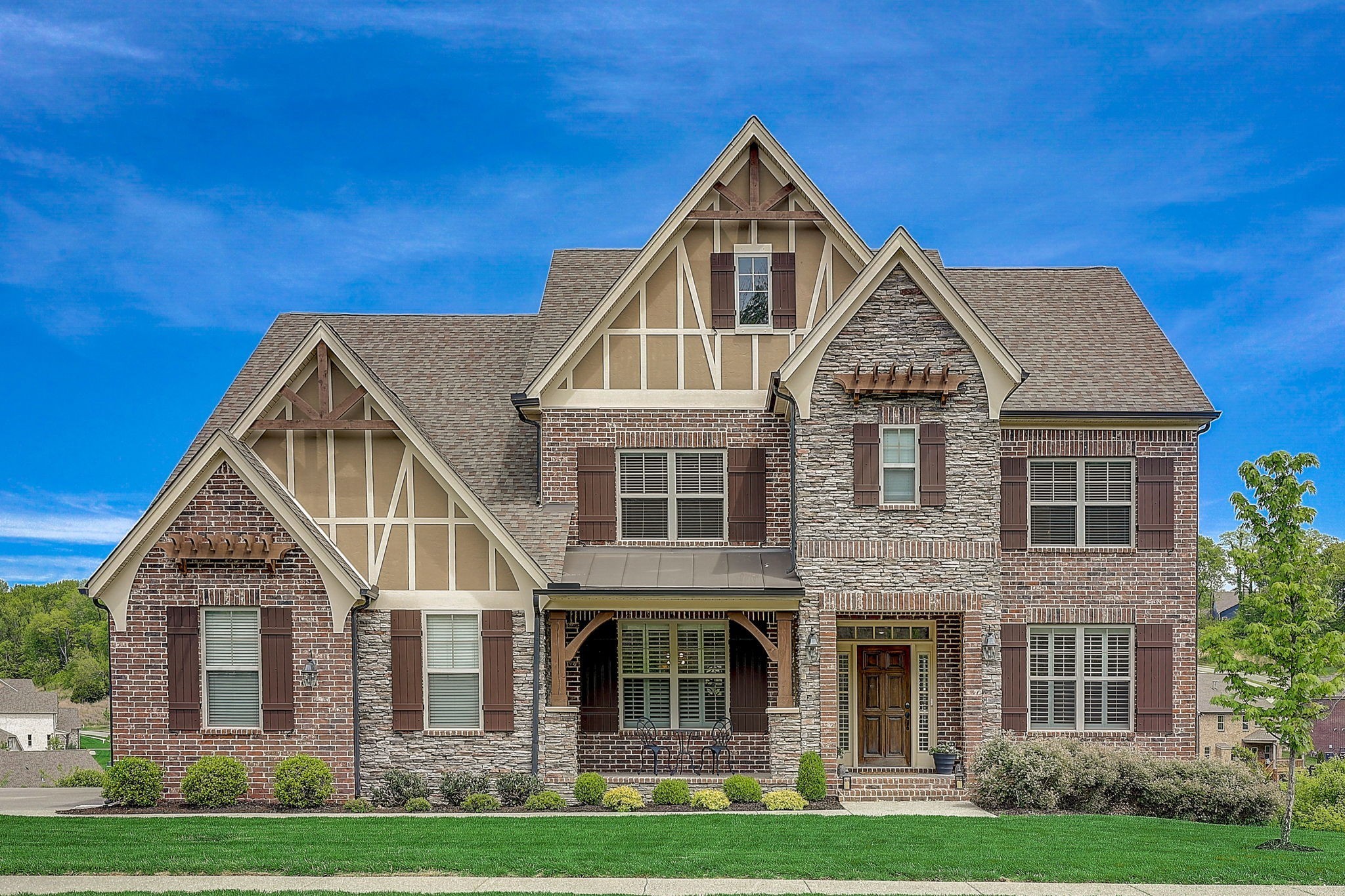 7068 Crimson Leaf Ln