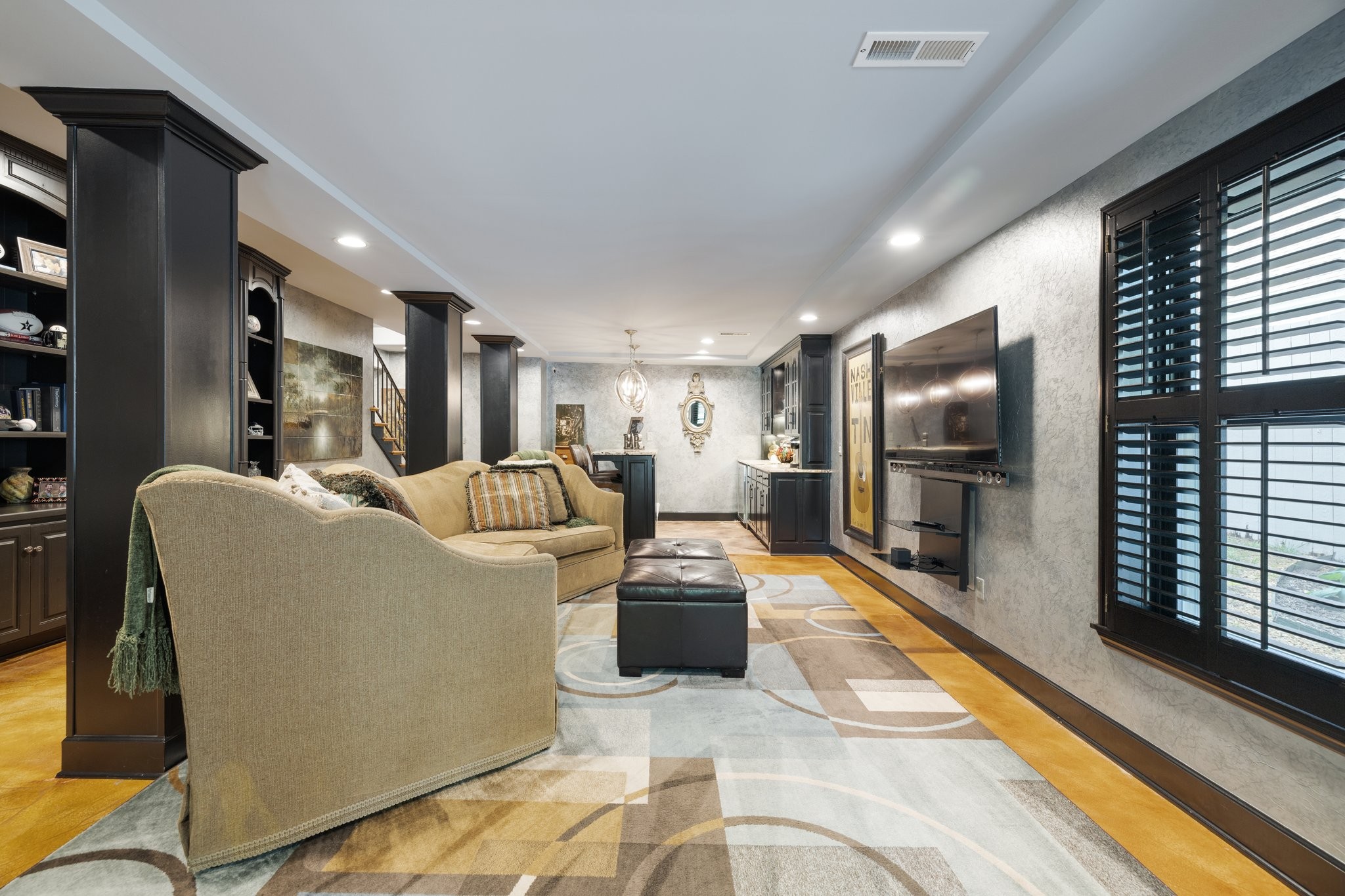 203 Kensington Park
