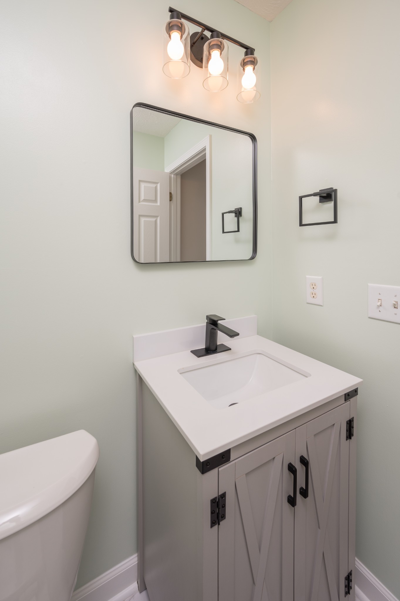 8124 Boone Trce