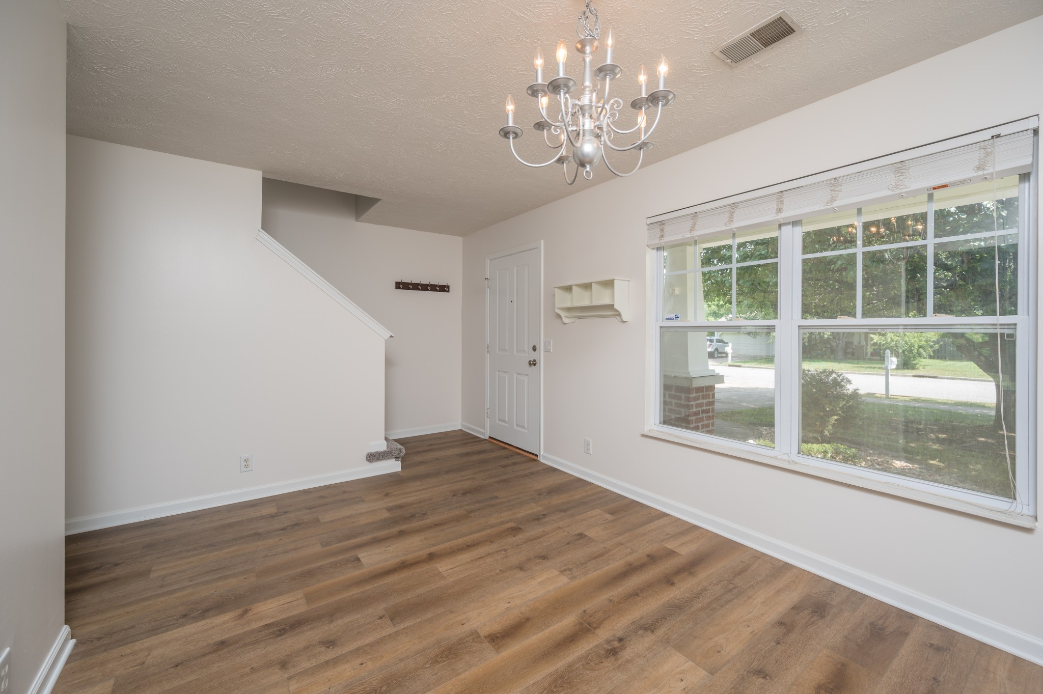 8124 Boone Trce