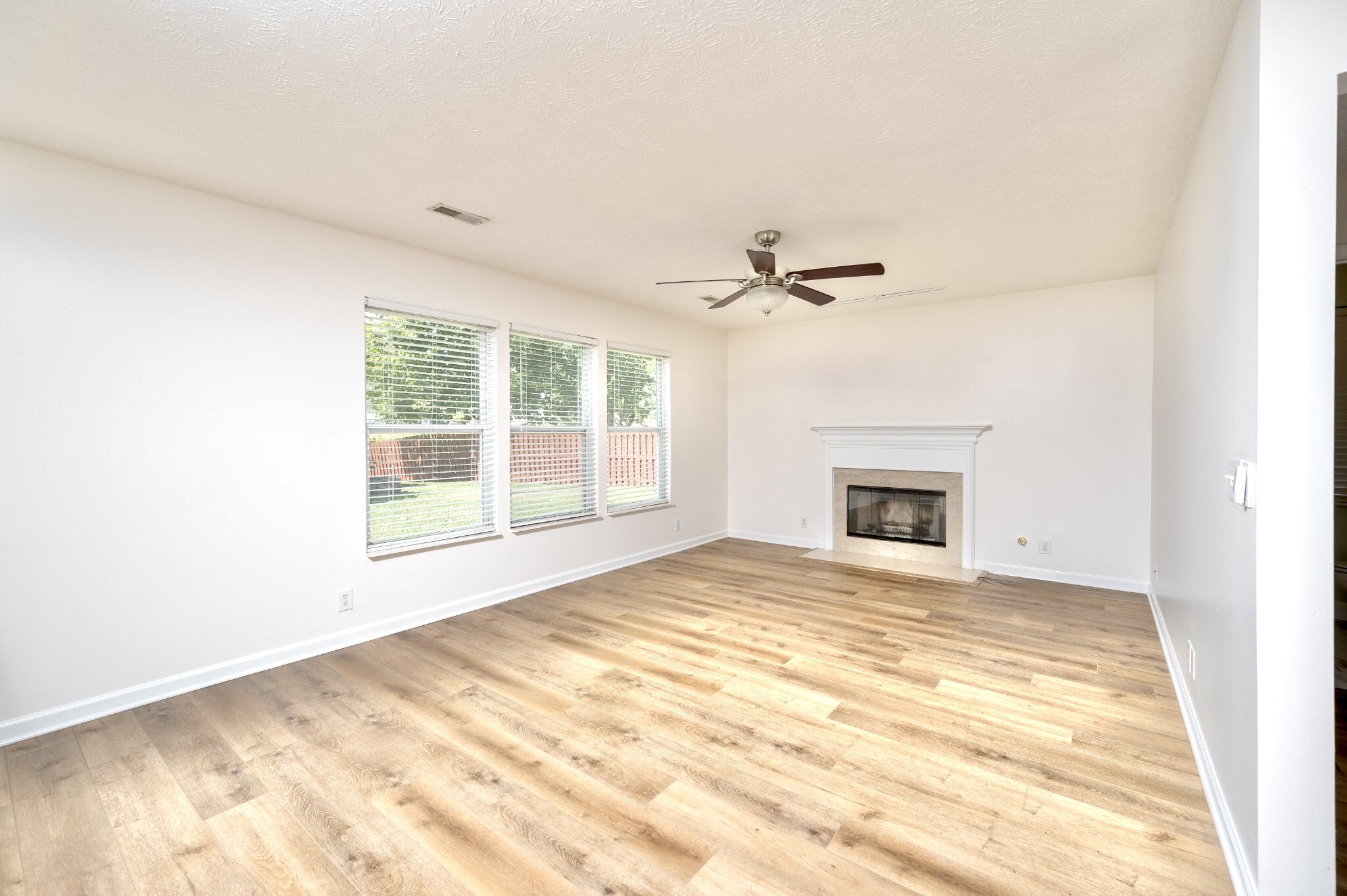 8124 Boone Trce