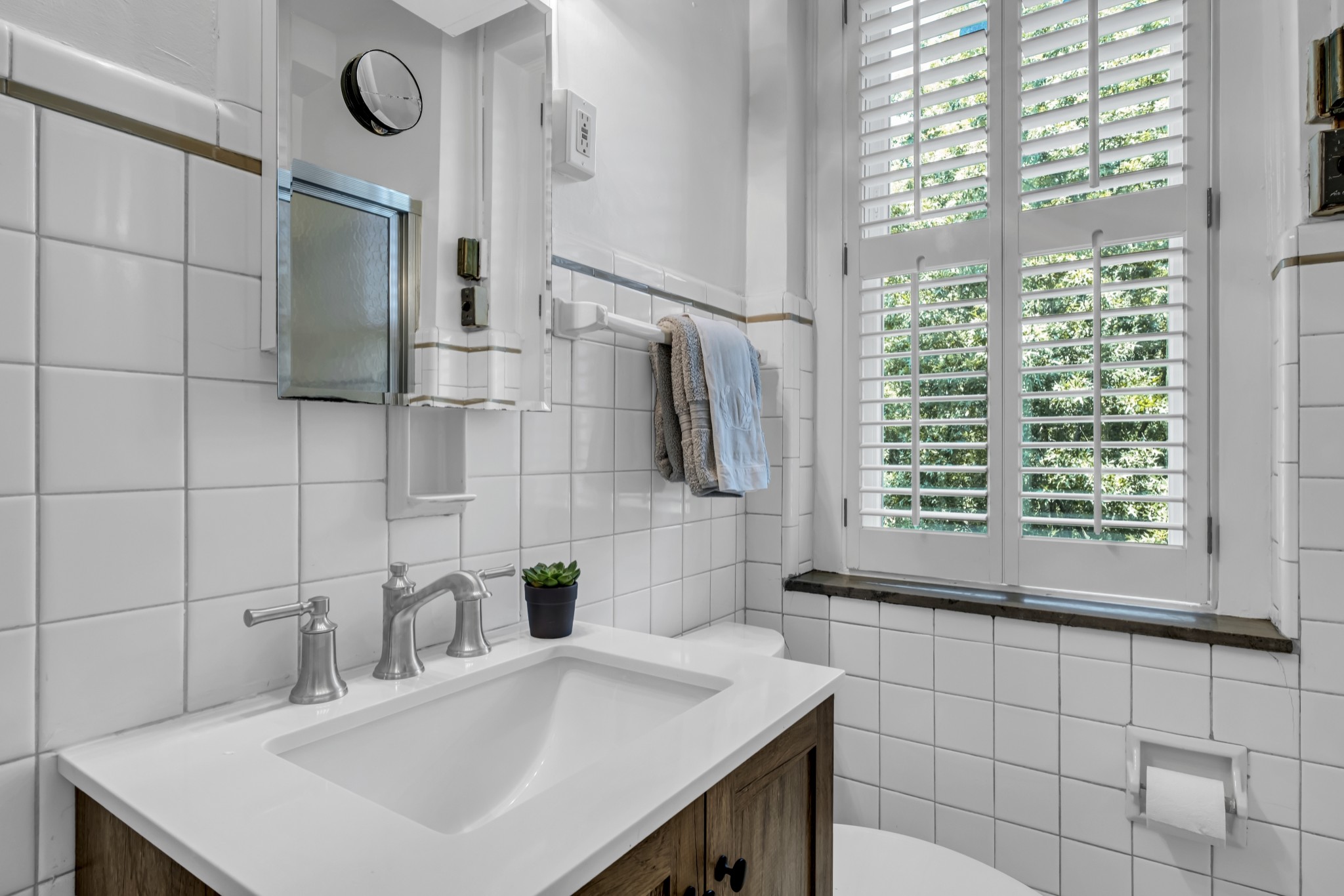 4225 Harding Pike Unit: 504