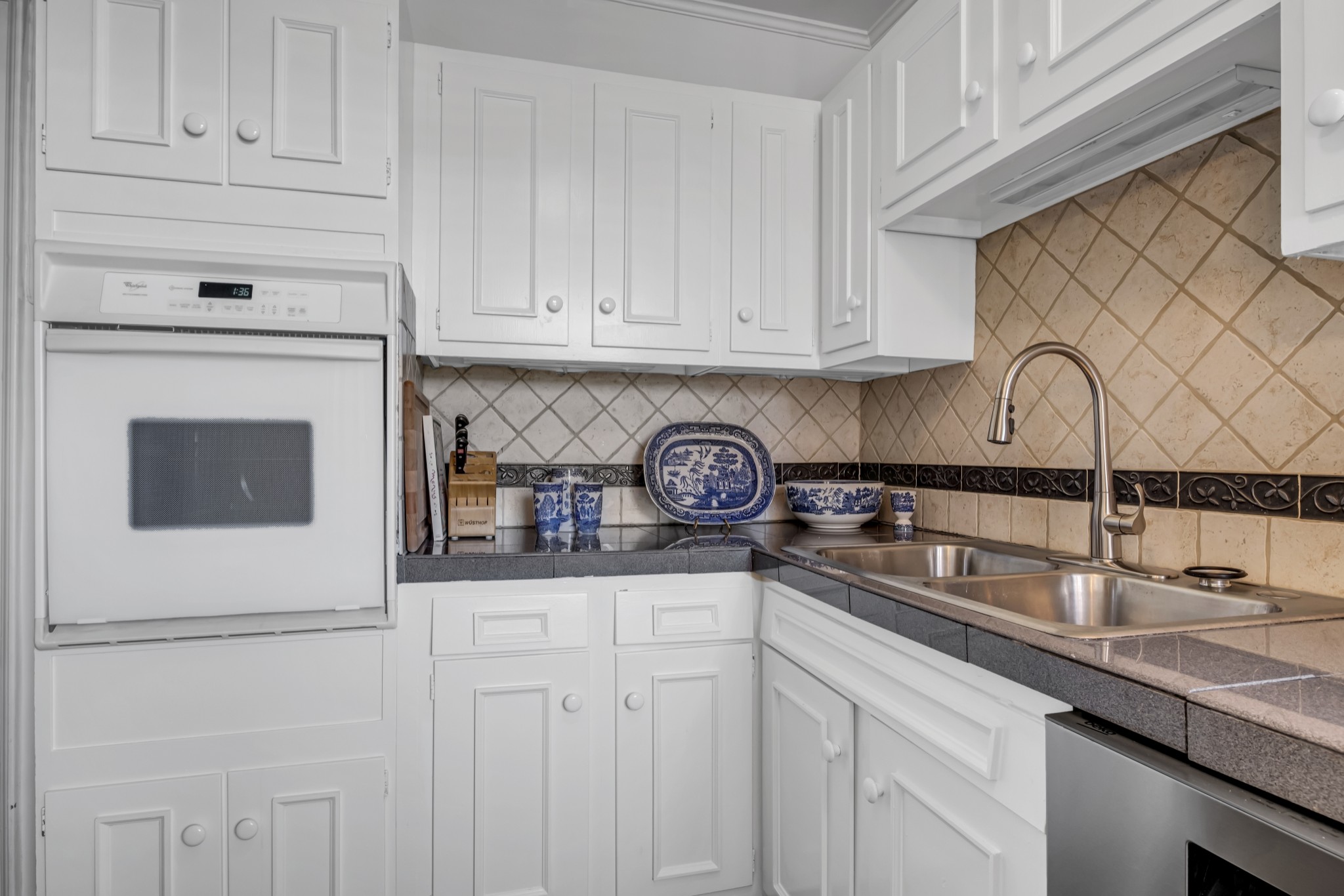 4225 Harding Pike Unit: 504