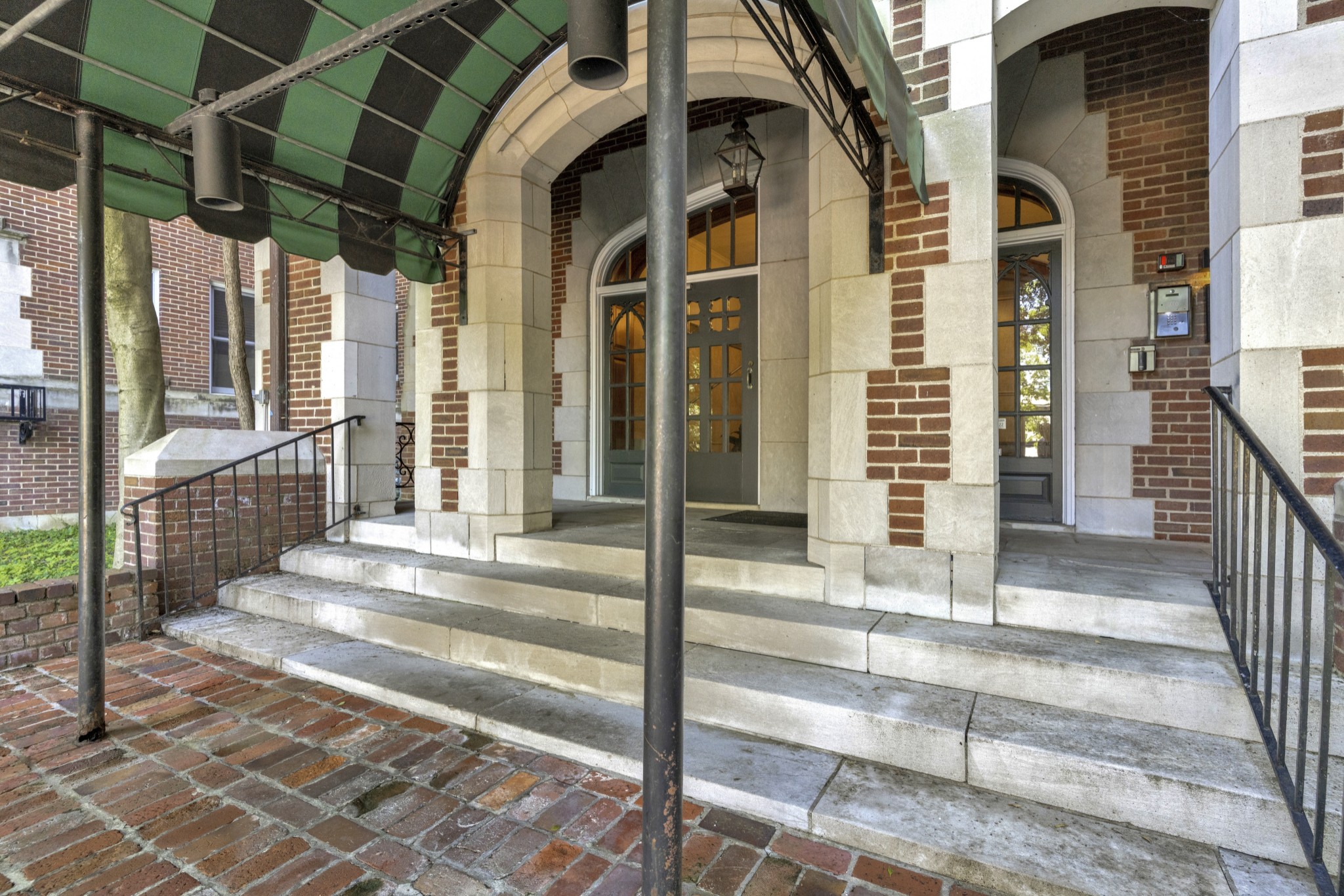 4225 Harding Pike Unit: 504