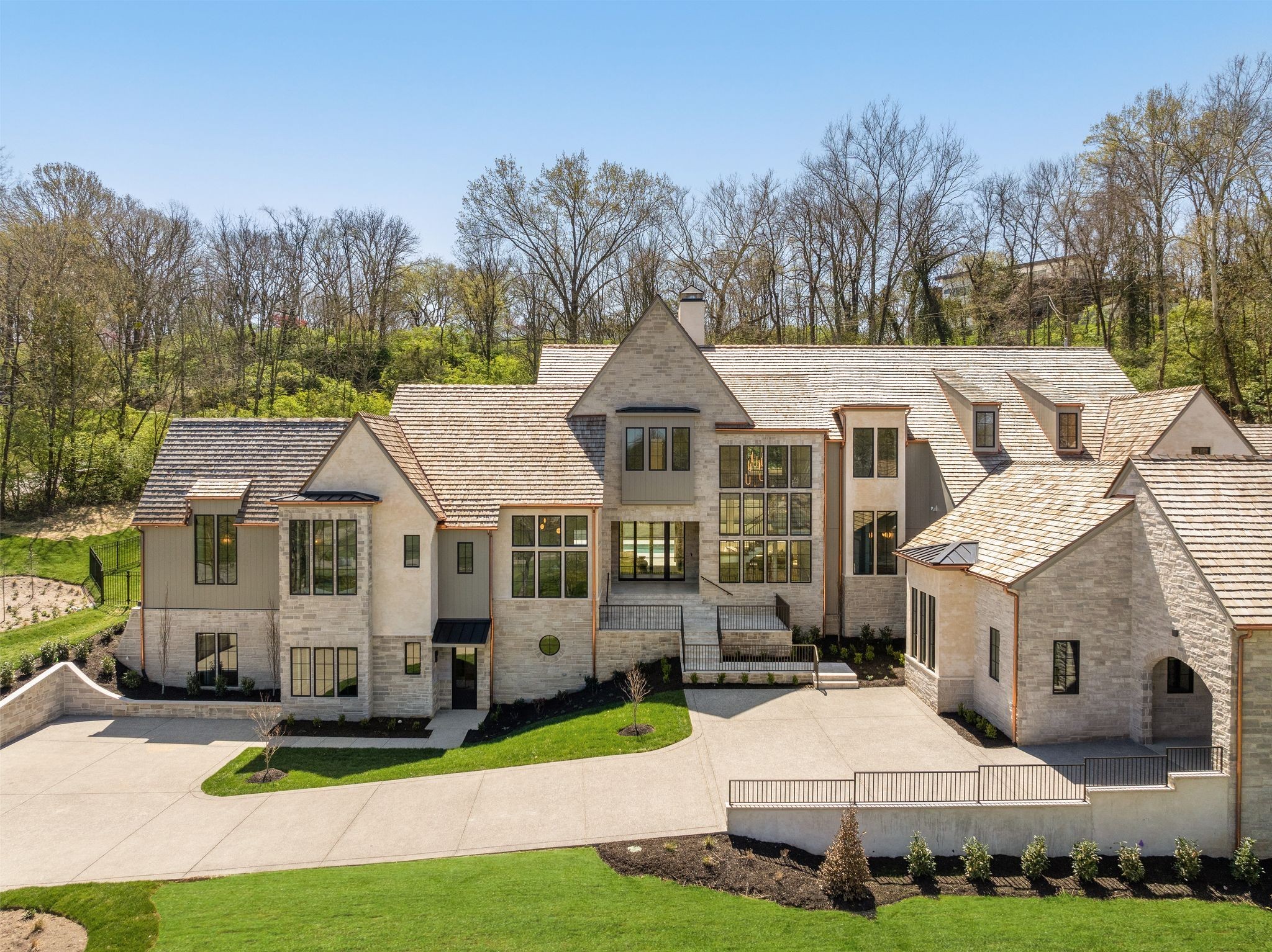 235 Robin Hill Rd