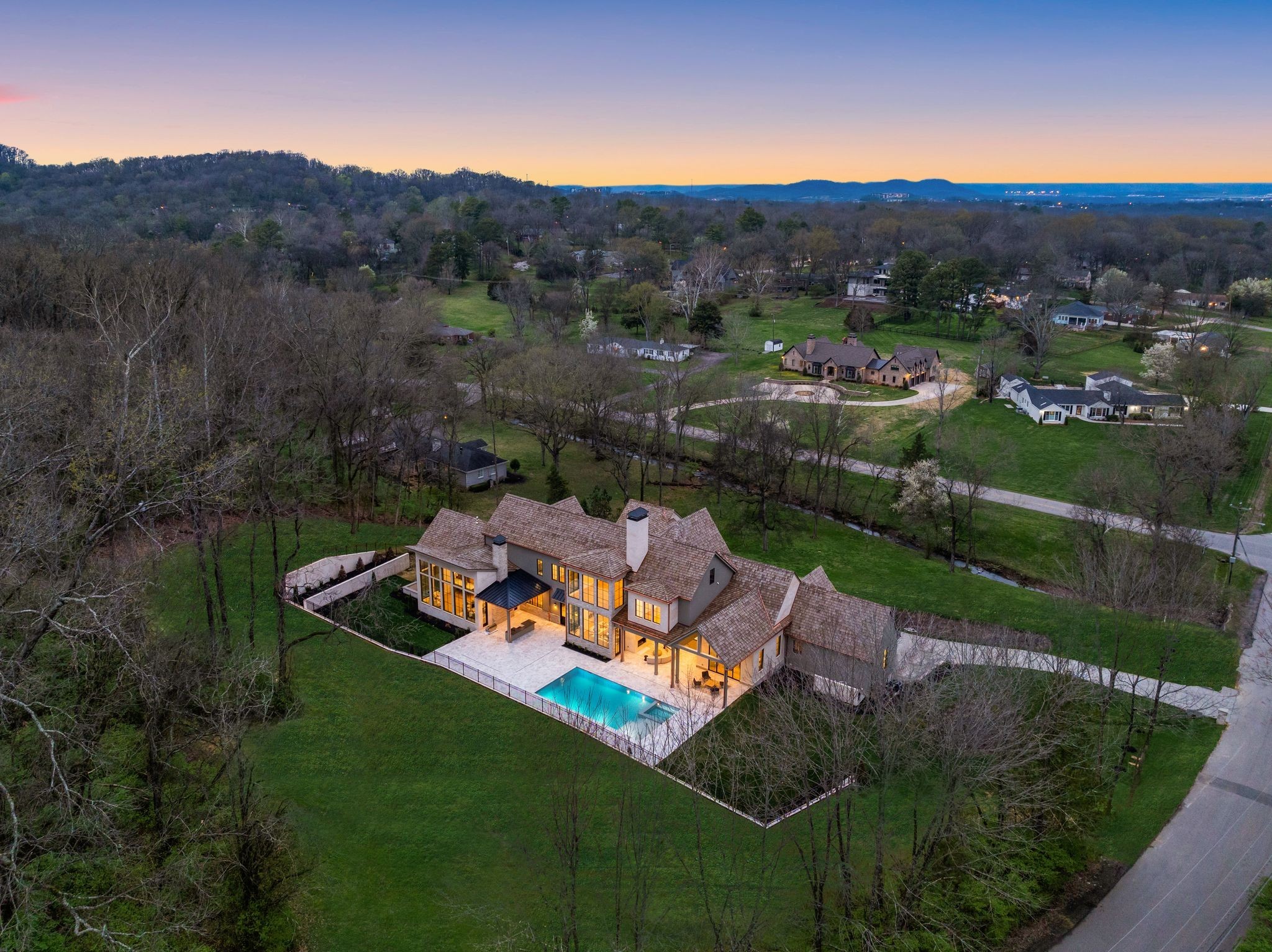 235 Robin Hill Rd