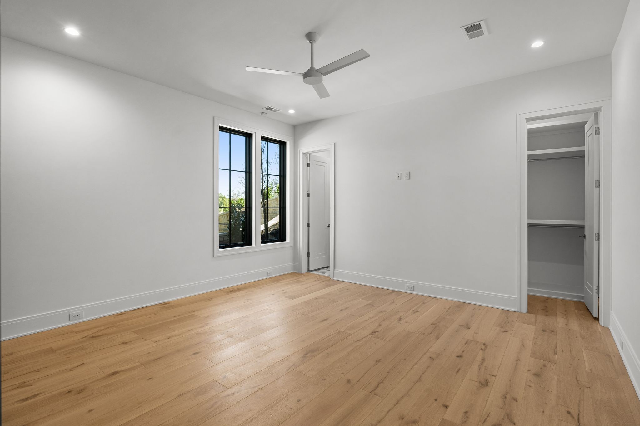 235 Robin Hill Rd