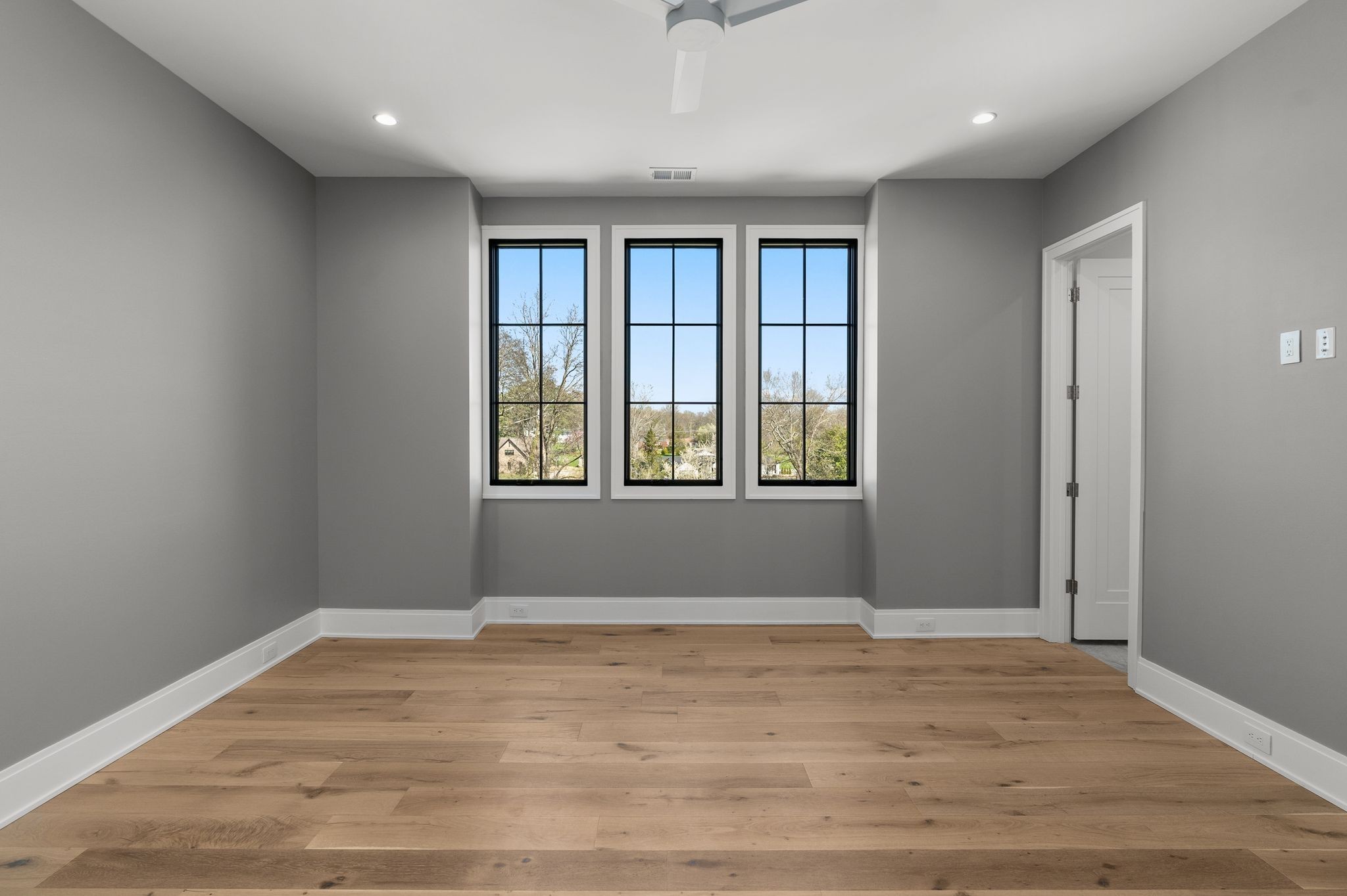 235 Robin Hill Rd