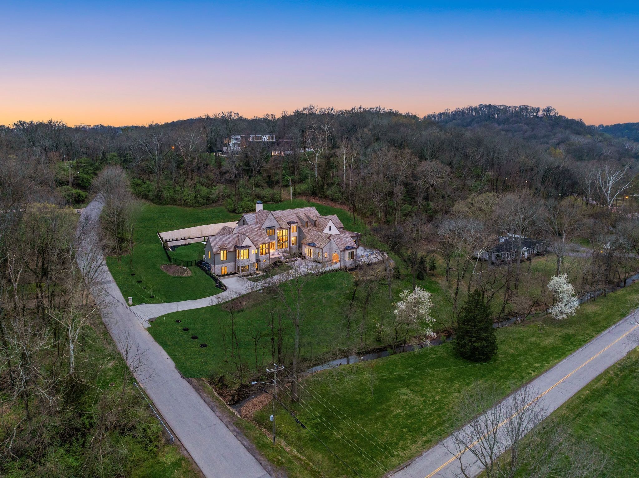 235 Robin Hill Rd