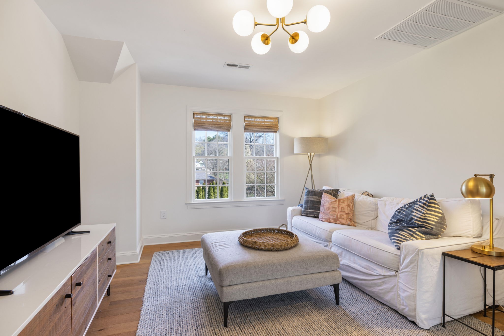1928 Harpeth River Dr