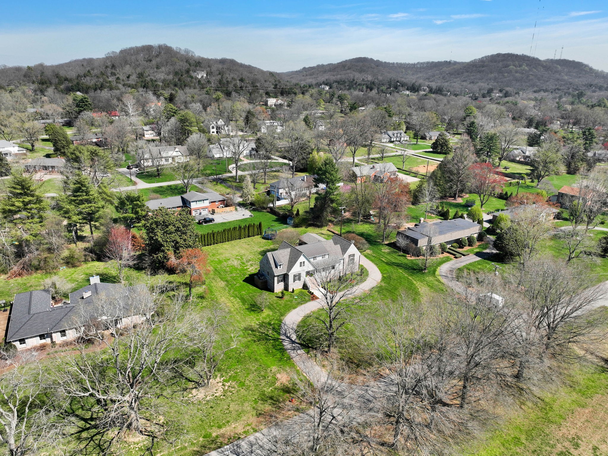 1928 Harpeth River Dr