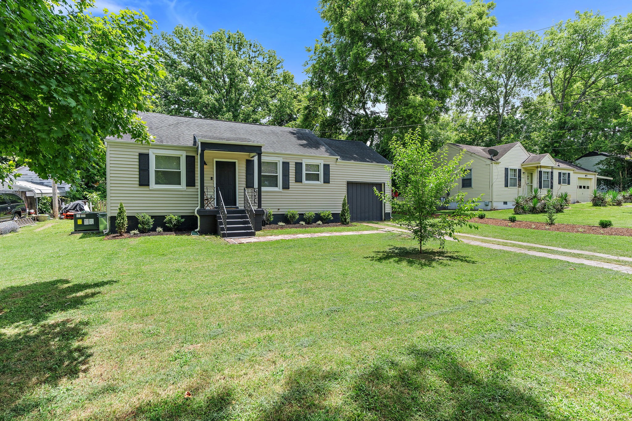 2710 Live Oak Rd