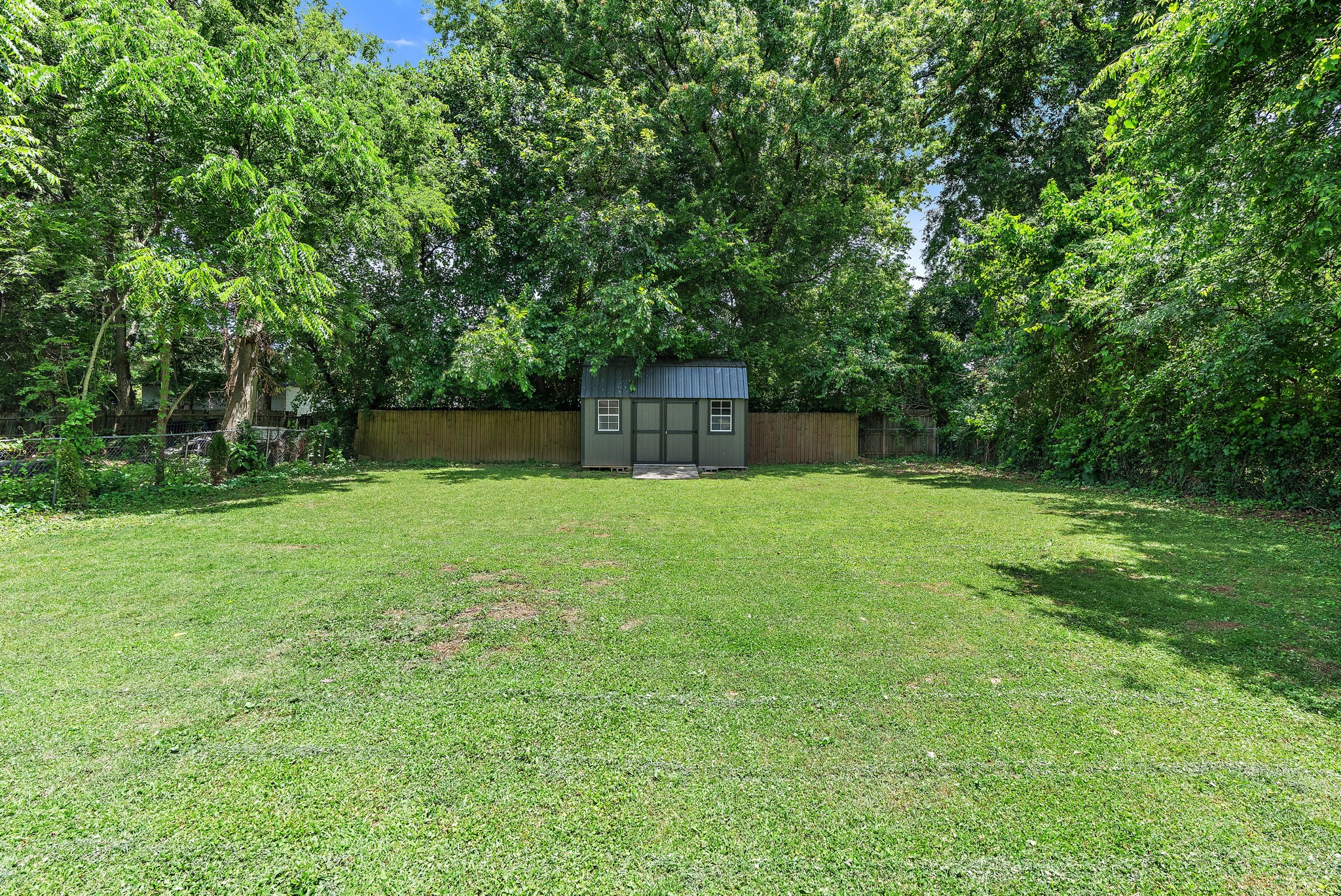 2710 Live Oak Rd