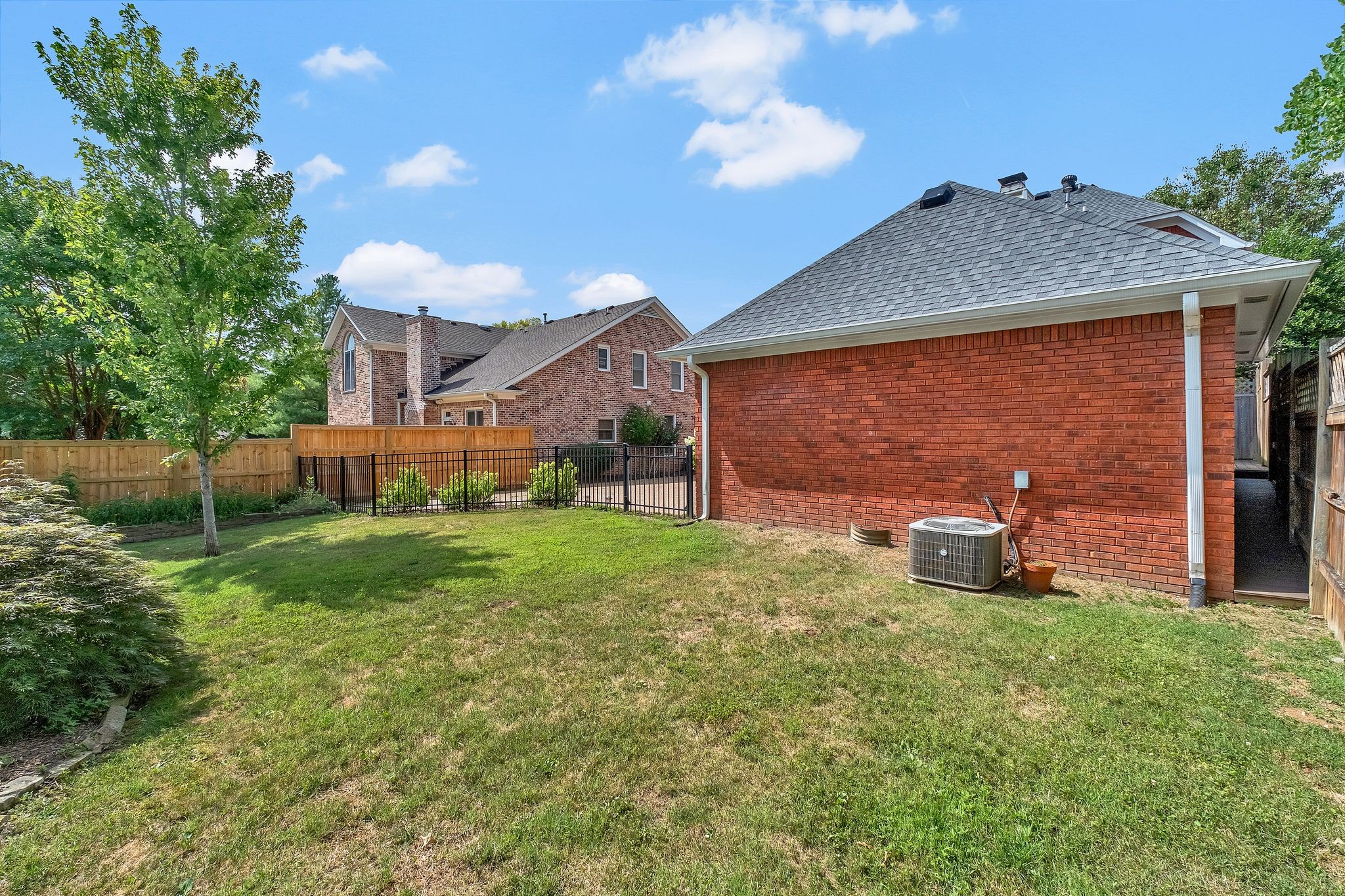 905 Huntington Cir