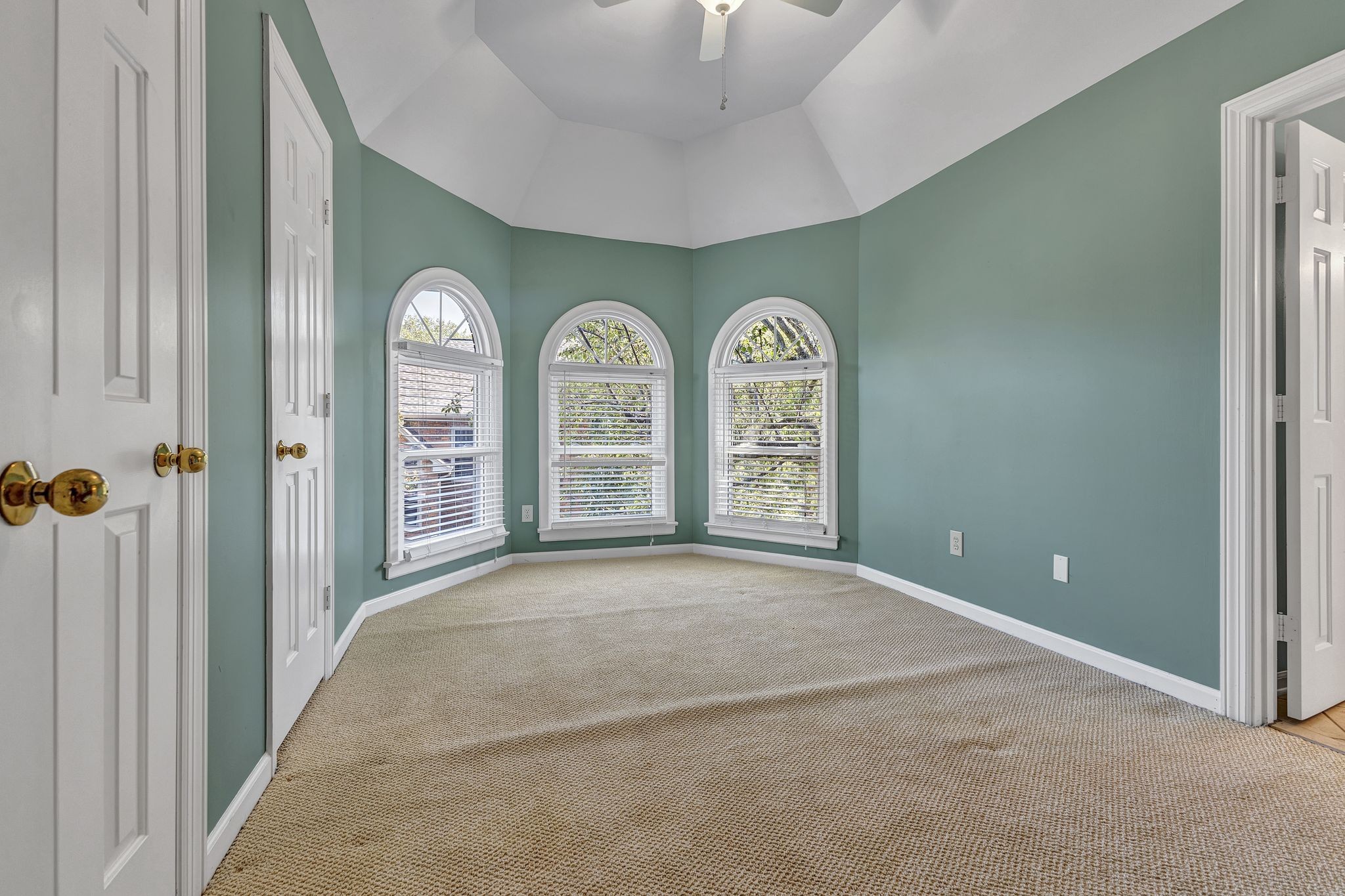 905 Huntington Cir