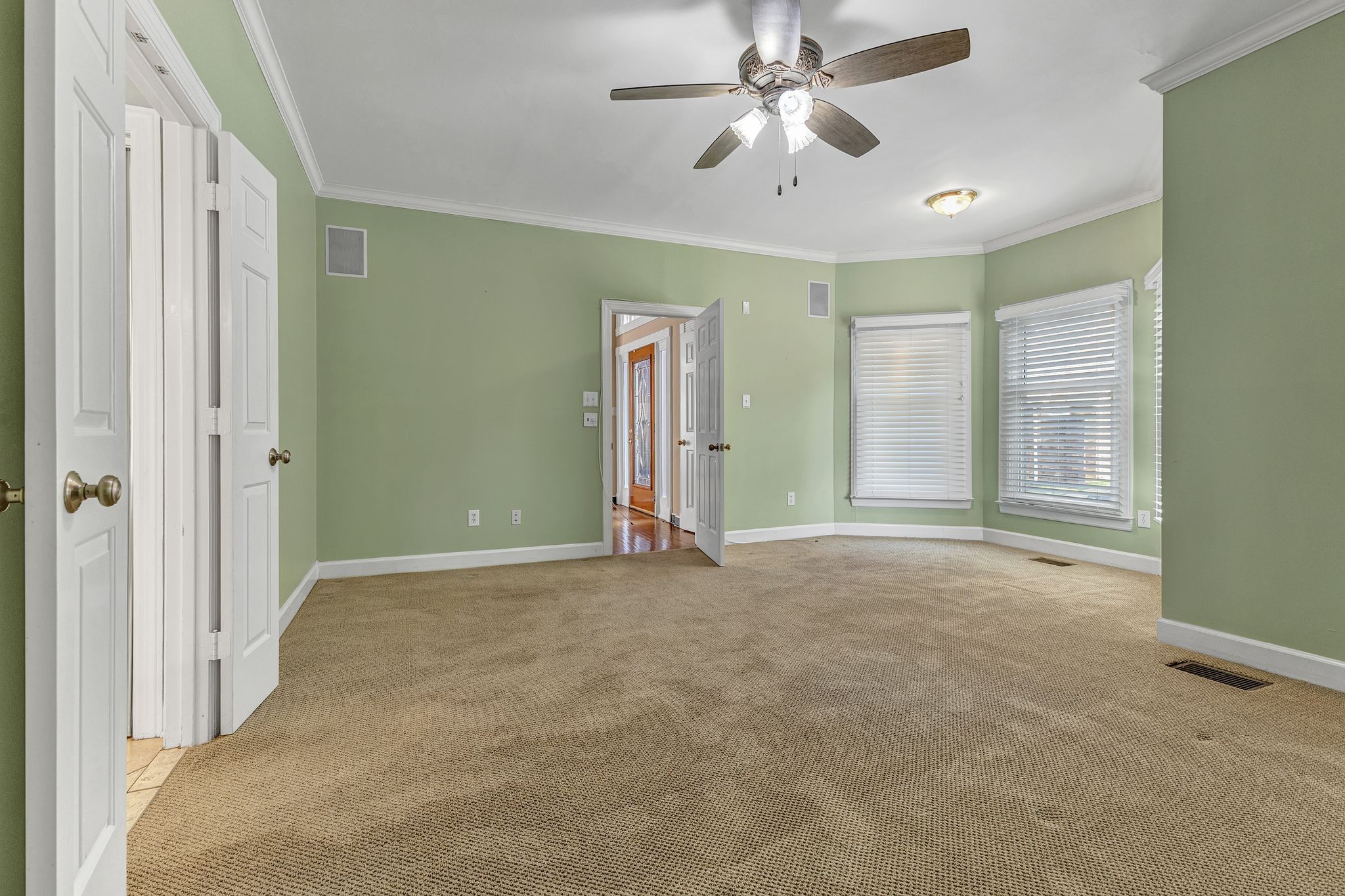 905 Huntington Cir