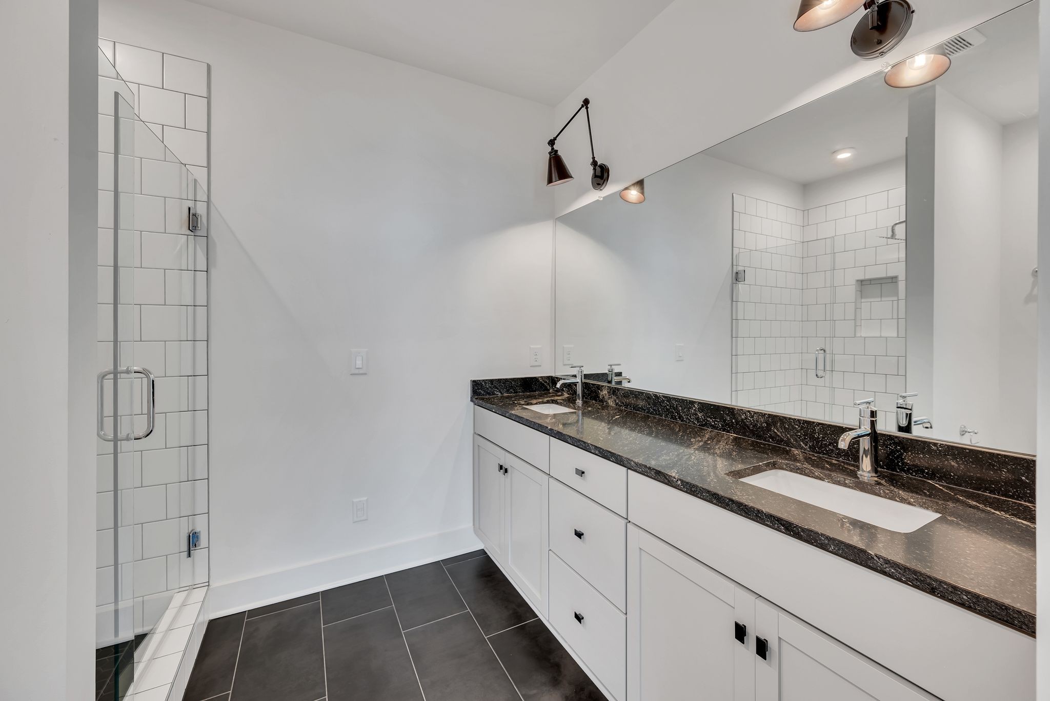 645 Nashua Ln Unit: 105