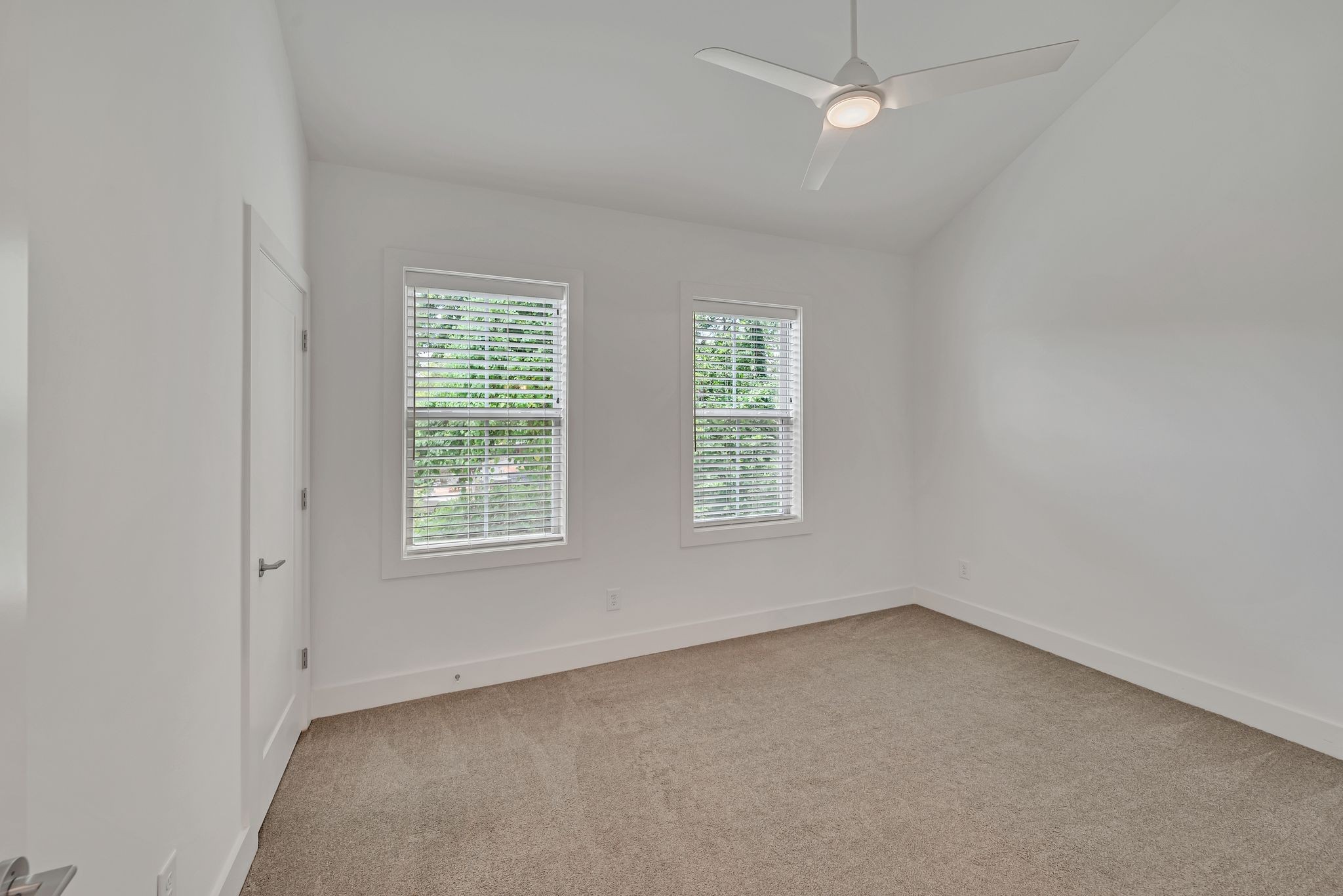 645 Nashua Ln Unit: 105
