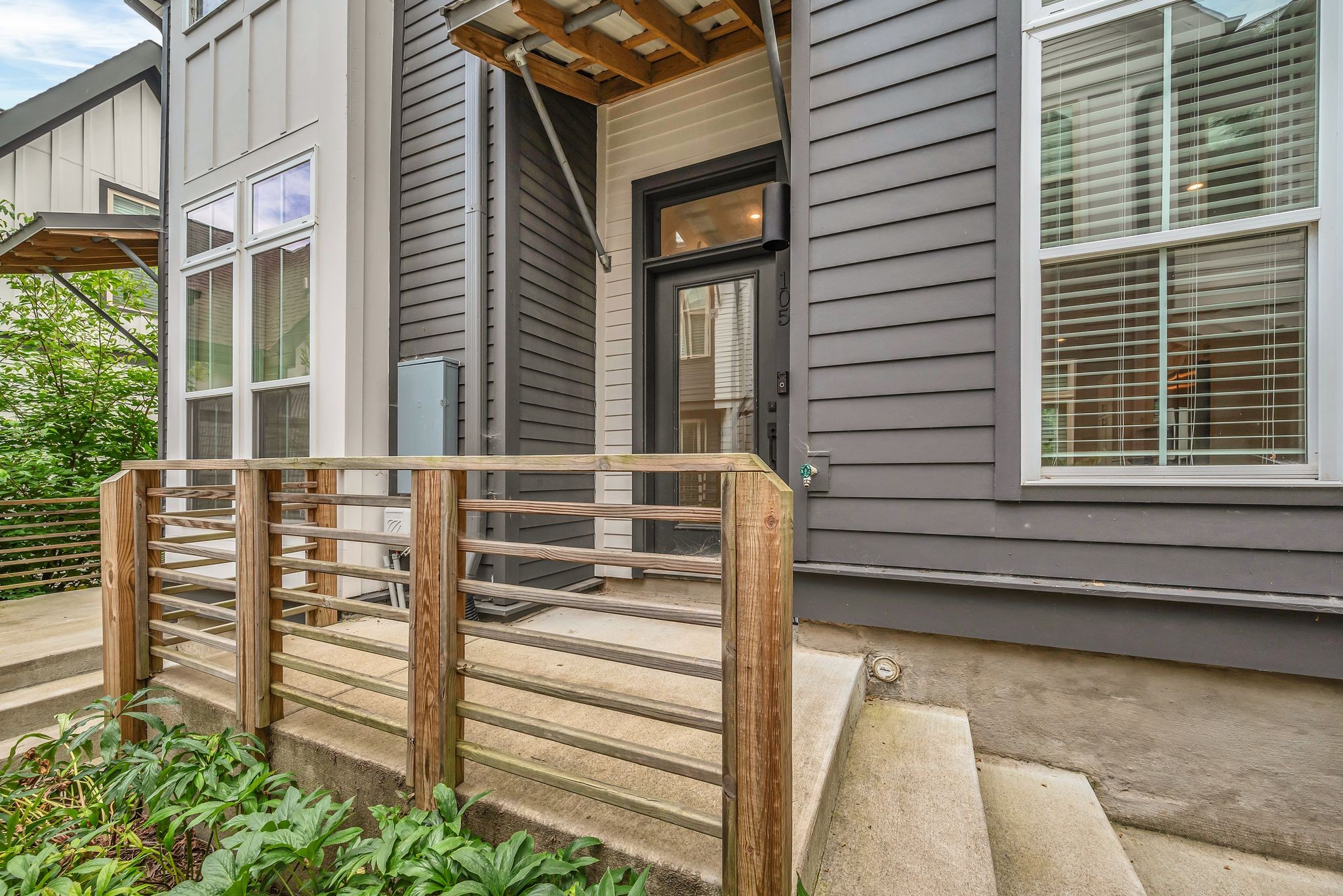 645 Nashua Ln Unit: 105
