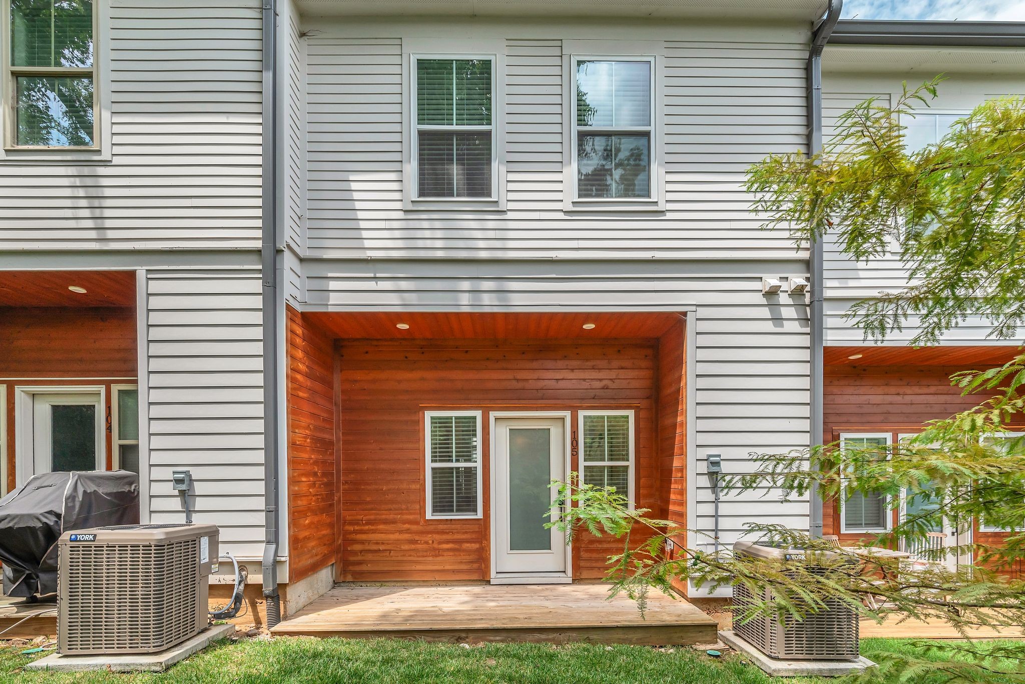 645 Nashua Ln Unit: 105