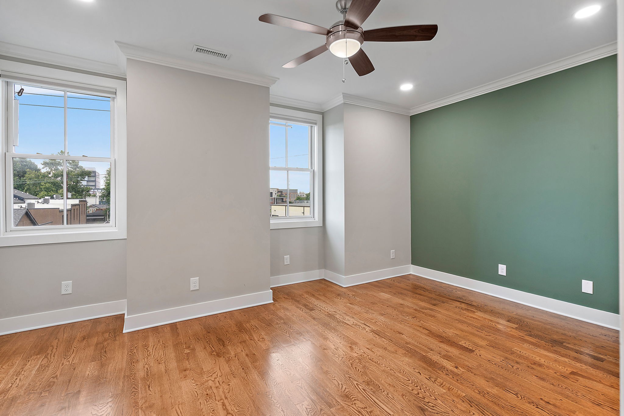 1313 5th Ave, N Unit: 3